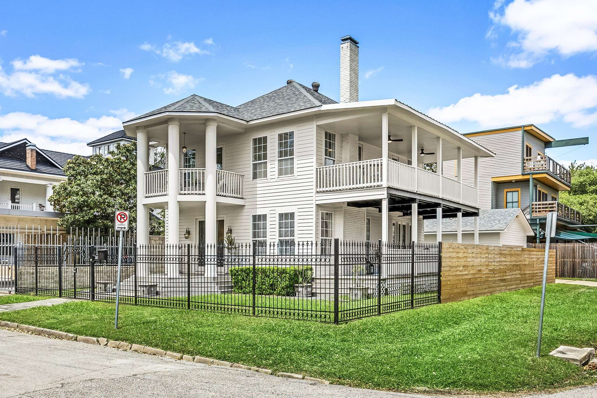 Houston, TX 77006,302 W Drew ST