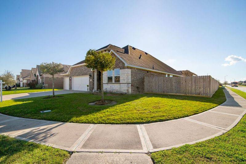 Mont Belvieu, TX 77523,9115 Regan WAY