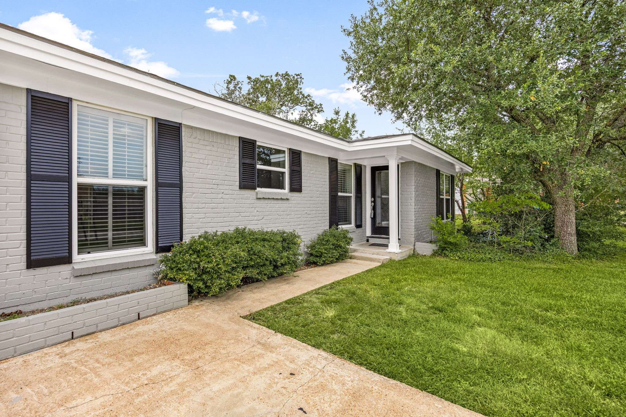 Bryan, TX 77802,2404 Burton DR