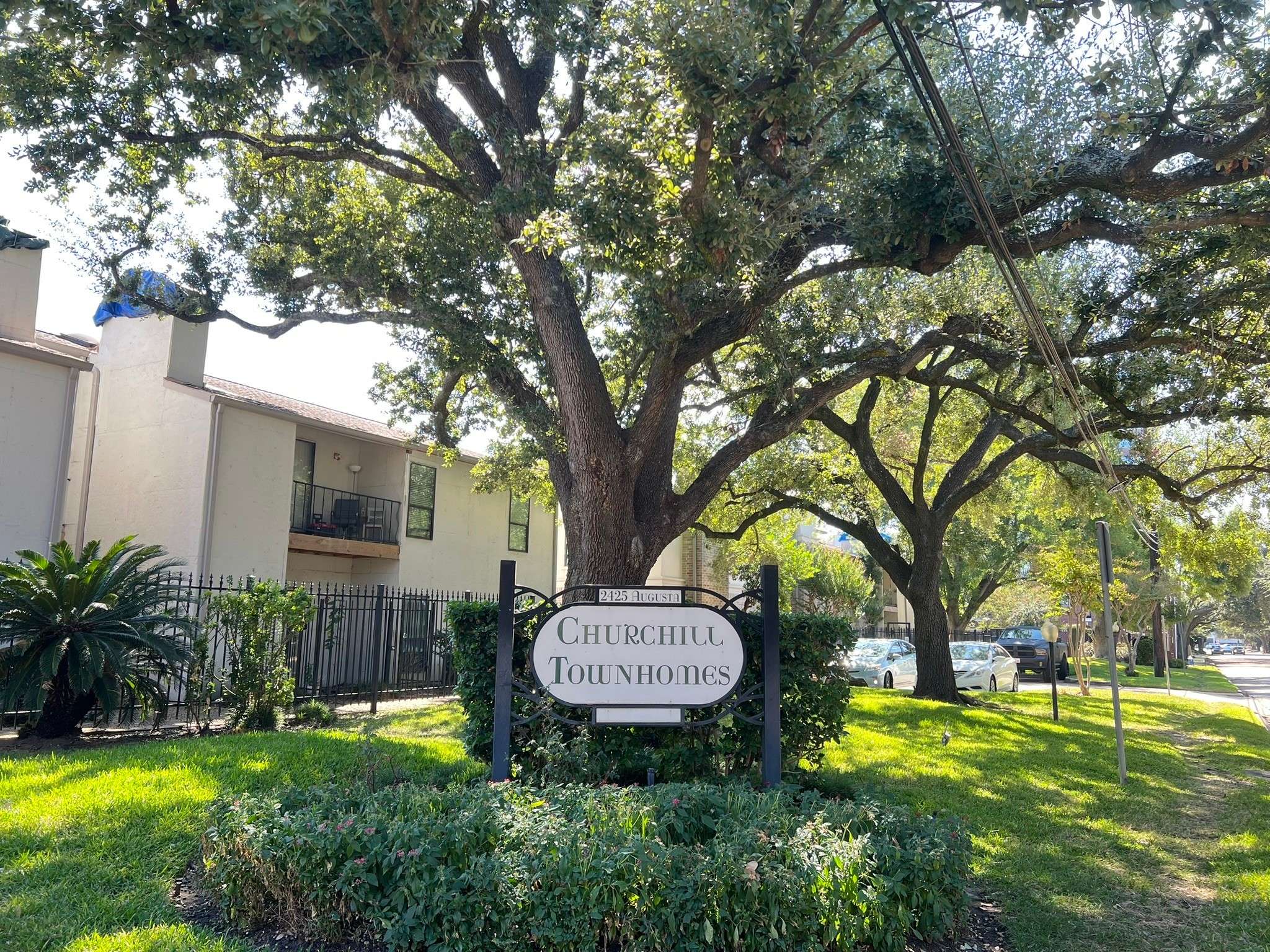 Houston, TX 77057,2425 Augusta DR #17