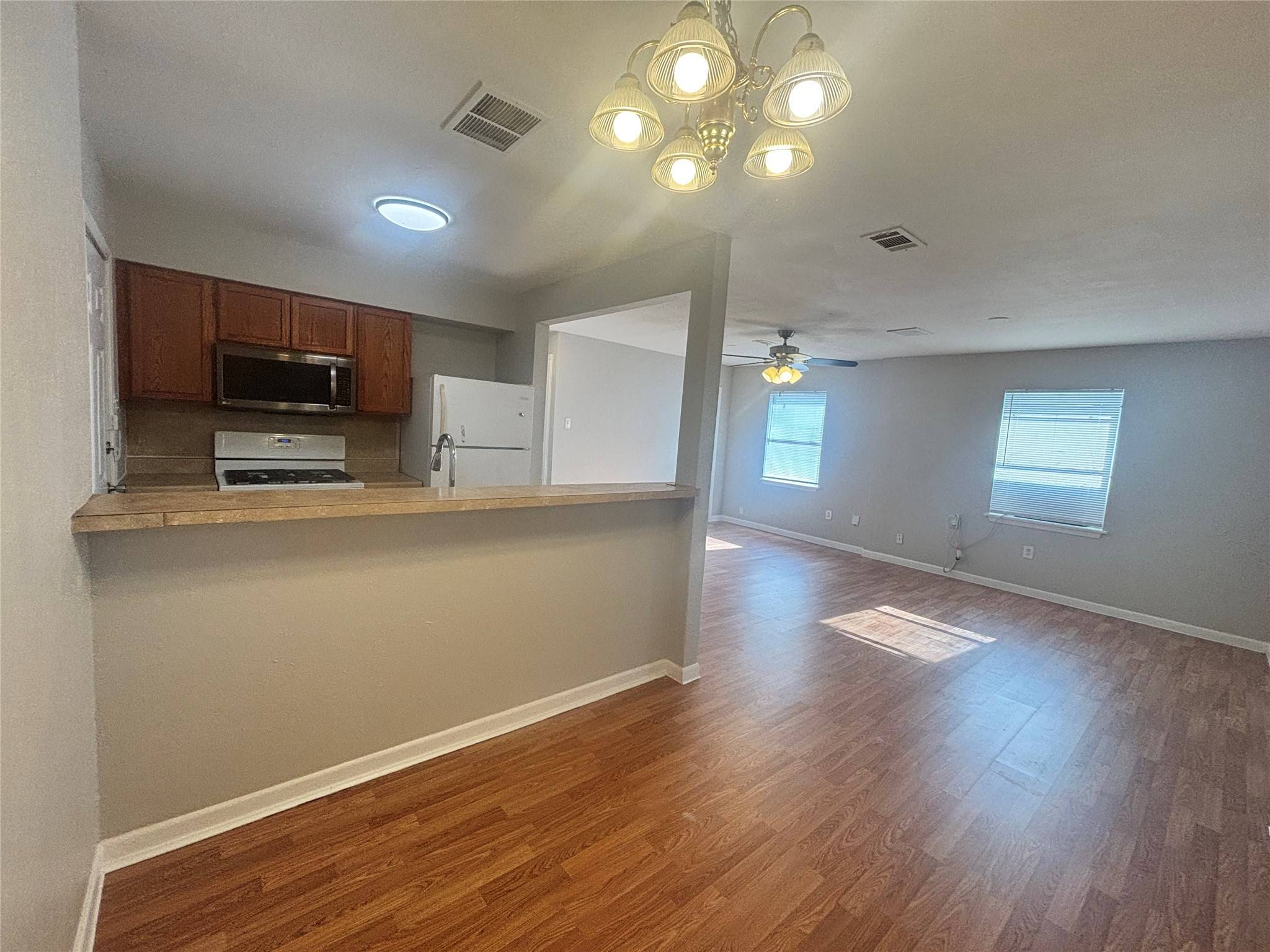 Texas City, TX 77590,2432 38th AVE N