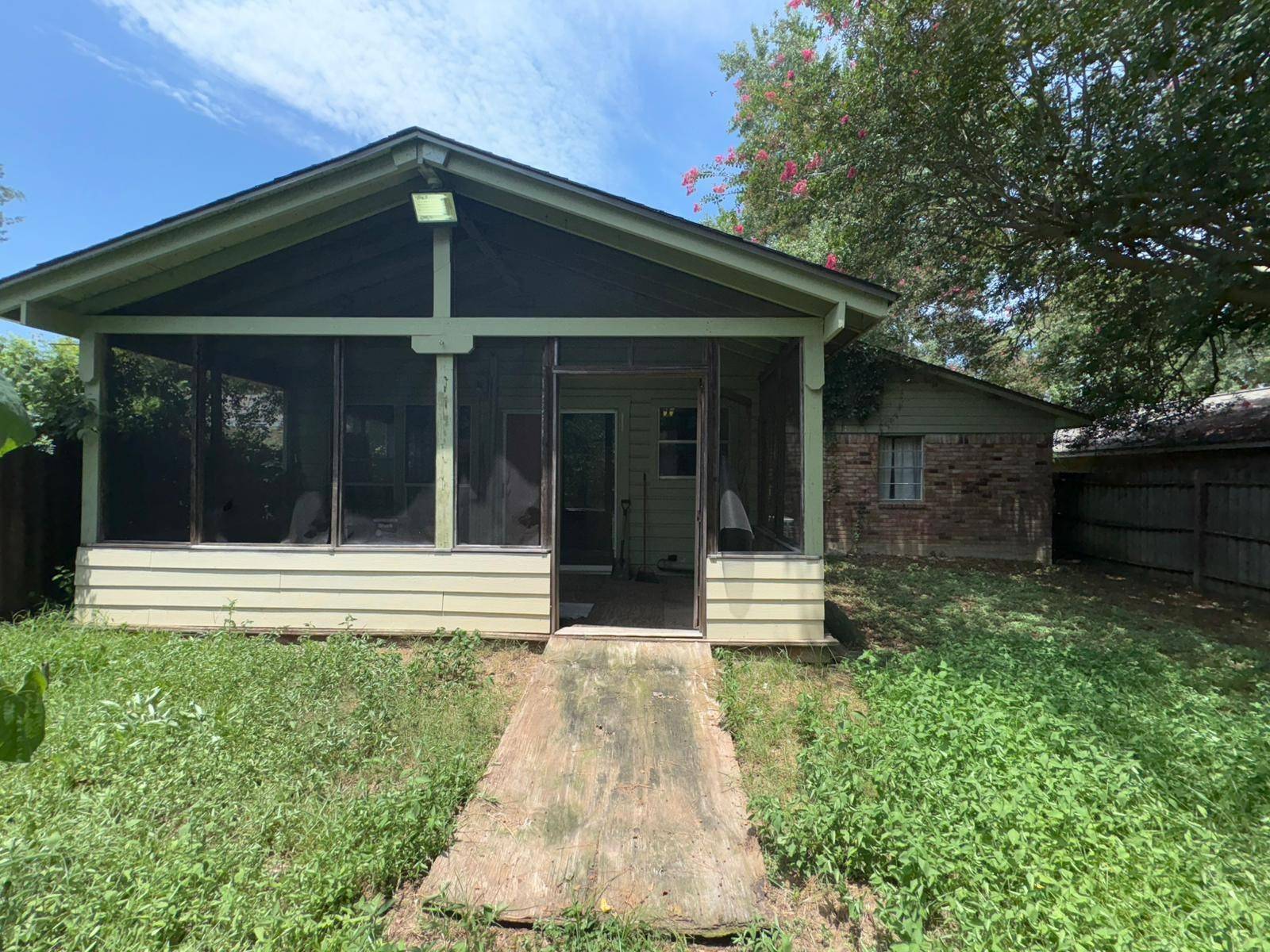 Coldspring, TX 77331,275 W Cedar AVE