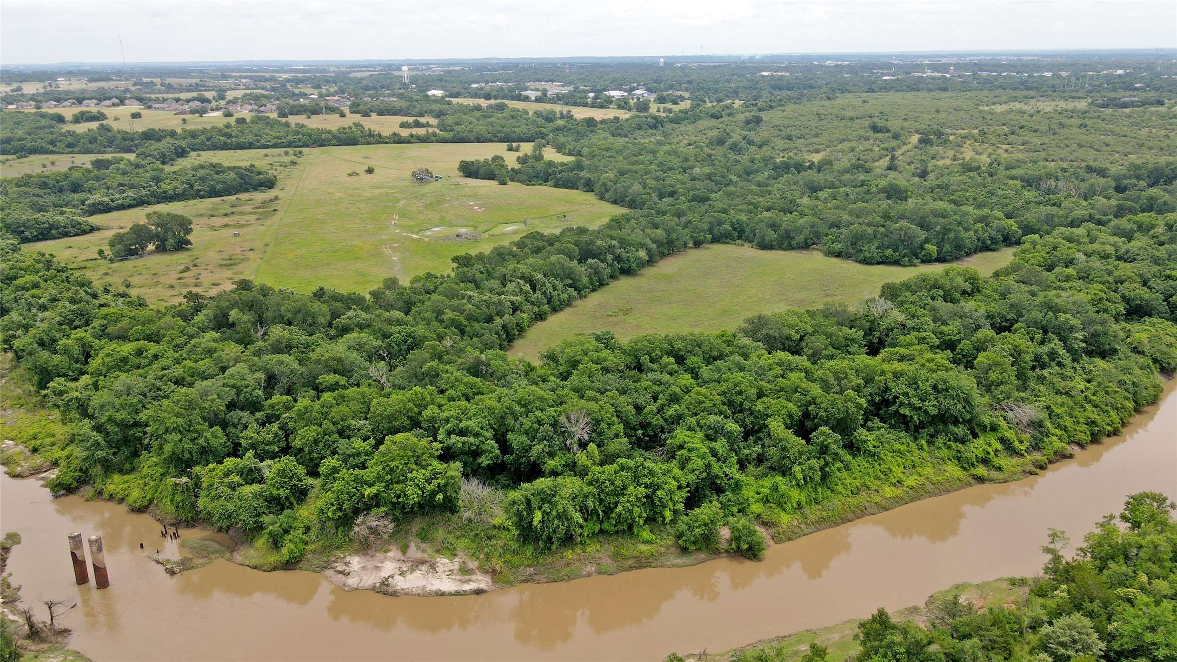 Navasota, TX 77868,308 Pebble Loop DR