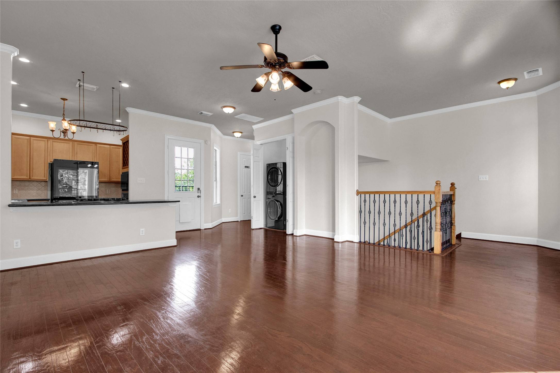 Houston, TX 77009,1006 Temple ST