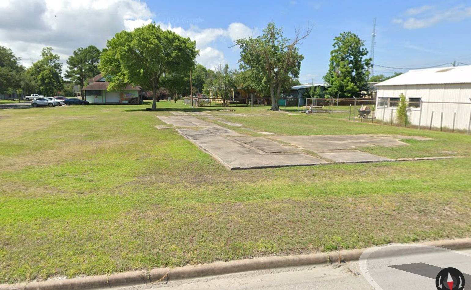 Anahuac, TX 77514,000 Miller ST