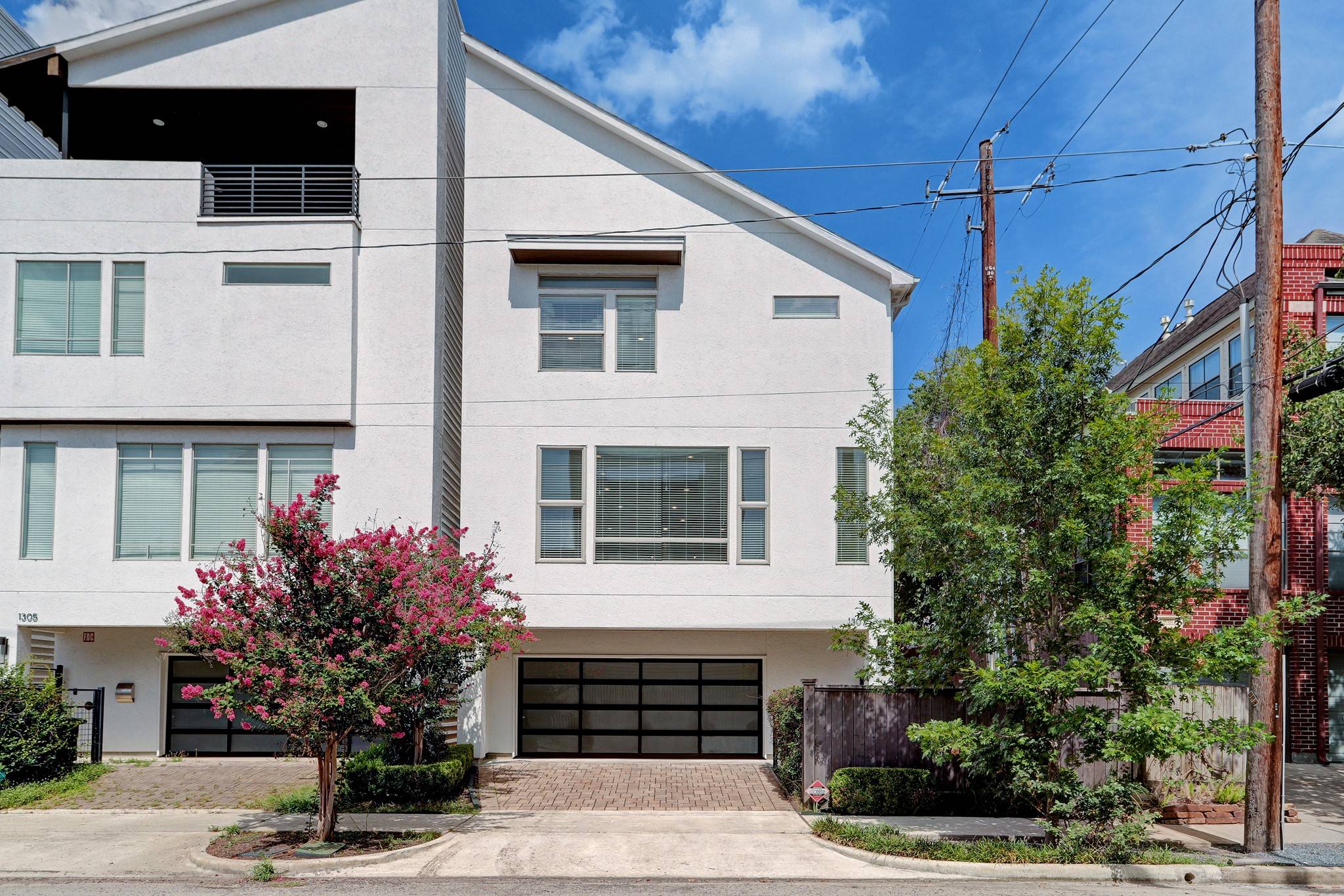 Houston, TX 77019,1307 Eberhard ST