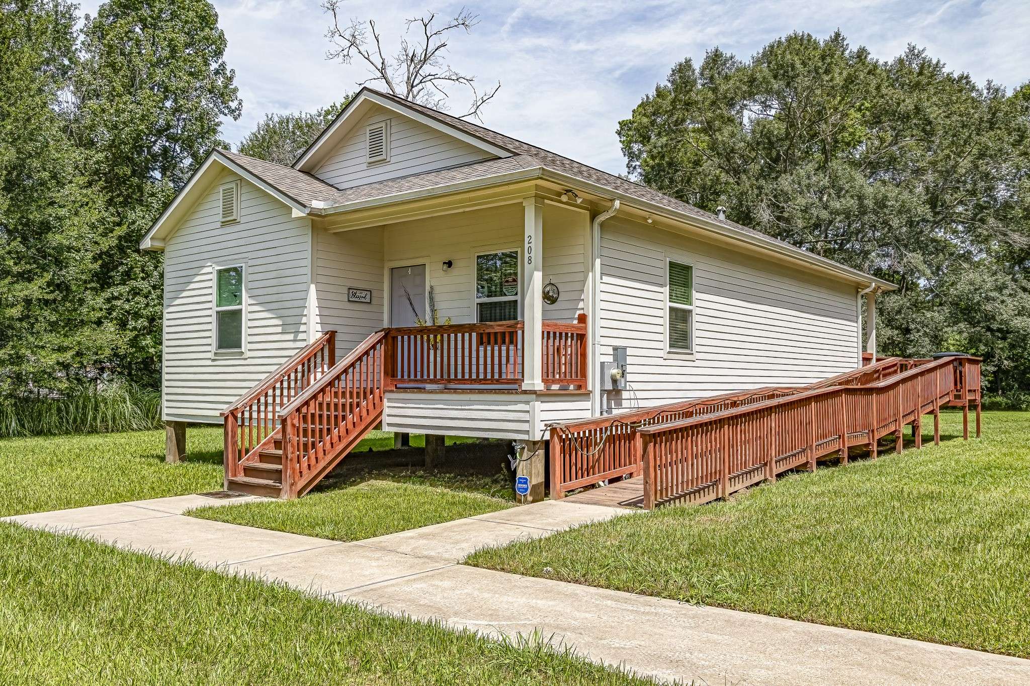Cleveland, TX 77327,208 County Road 308