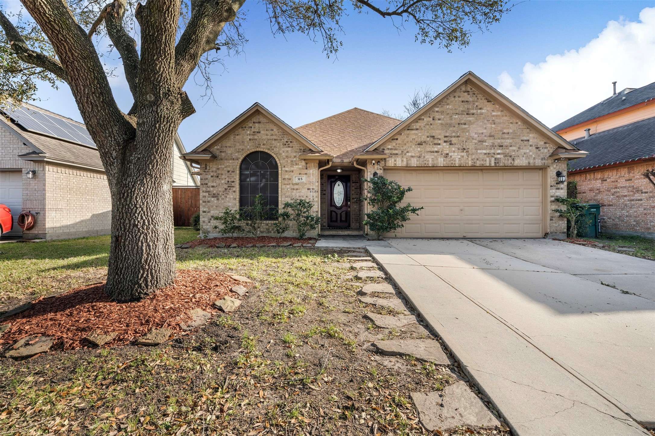 Pasadena, TX 77502,315 Bluebird LN