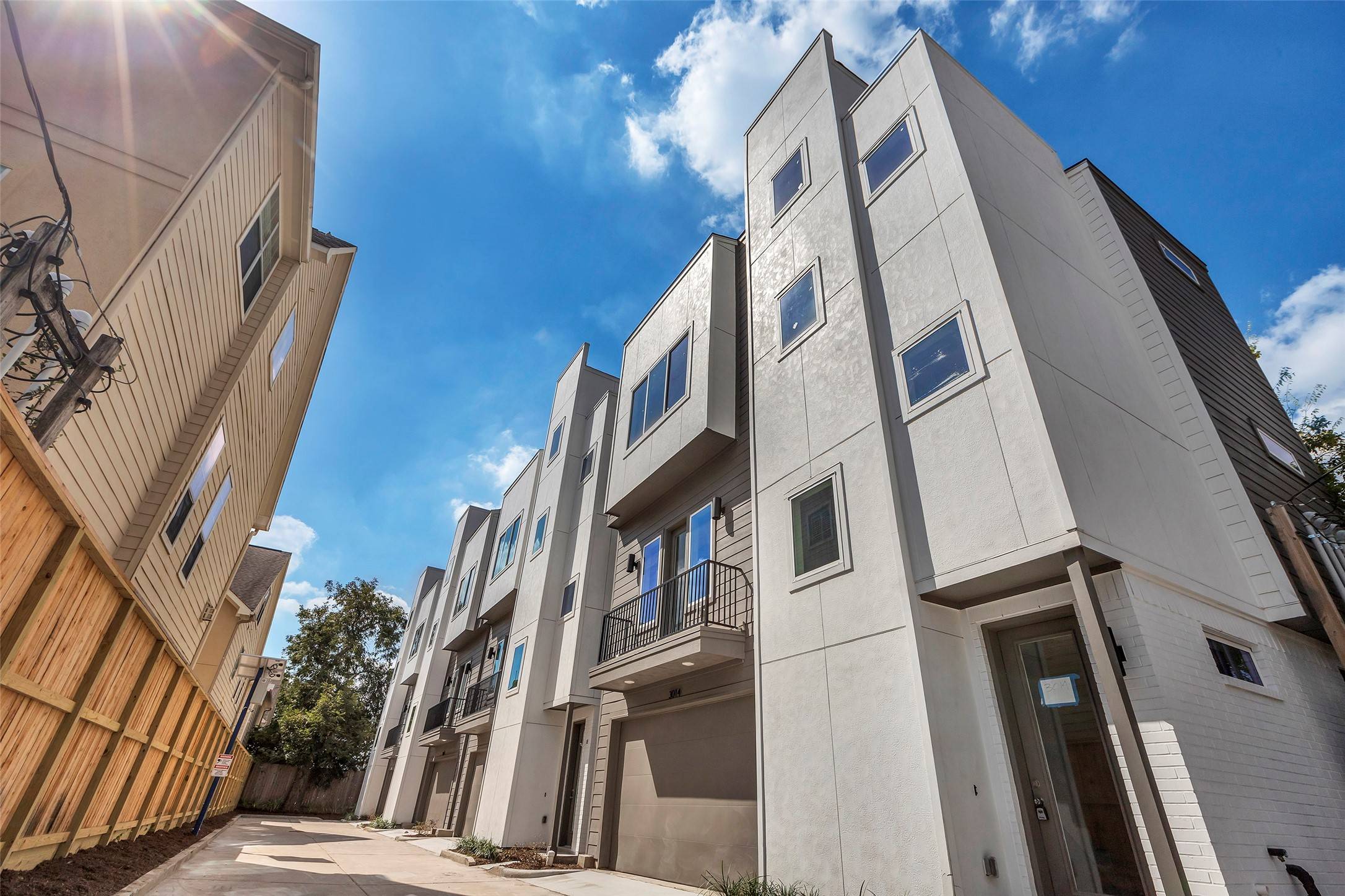 Houston, TX 77003,3010 Bell ST