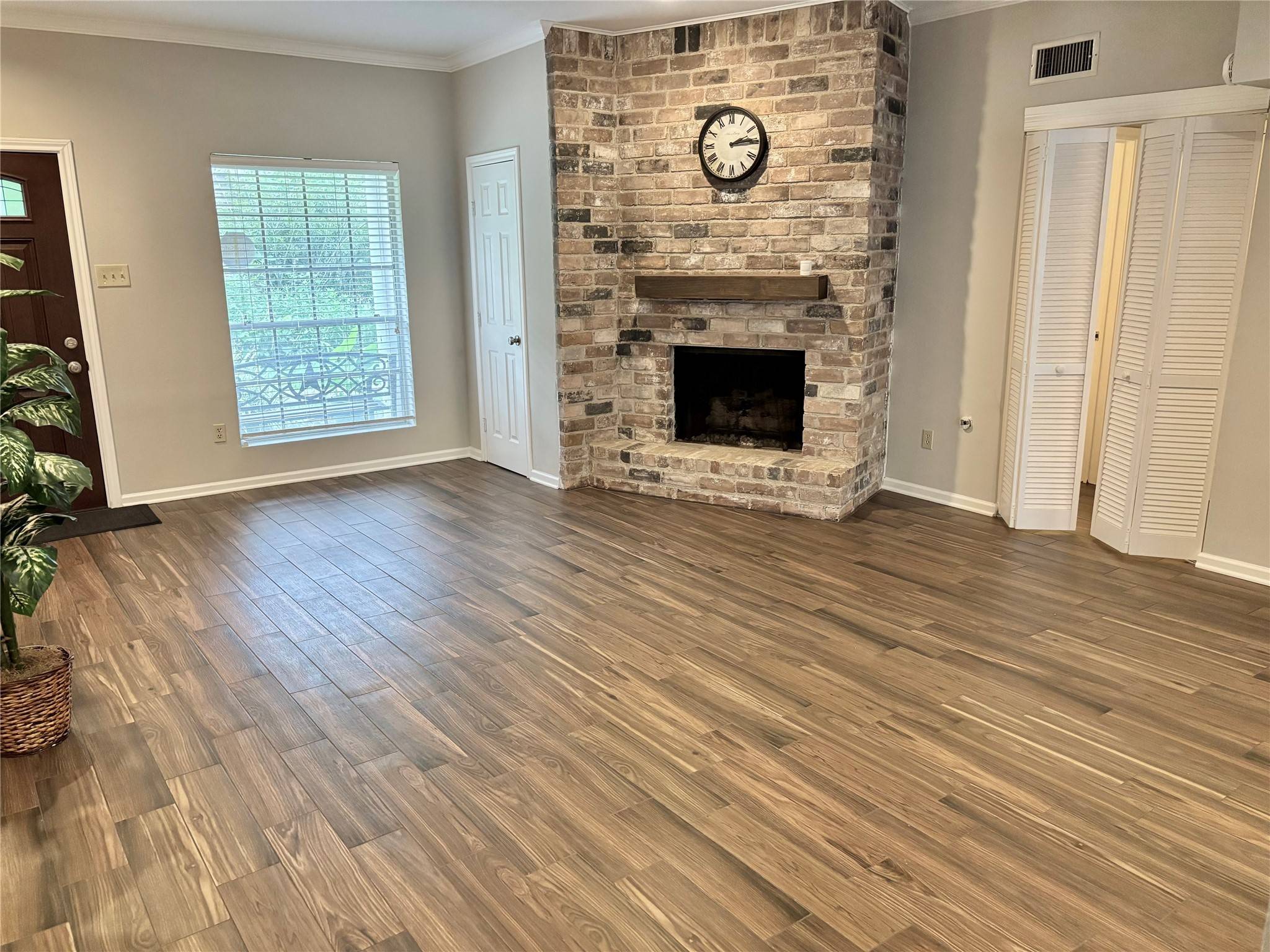 Bellaire, TX 77401,6314 1st ST