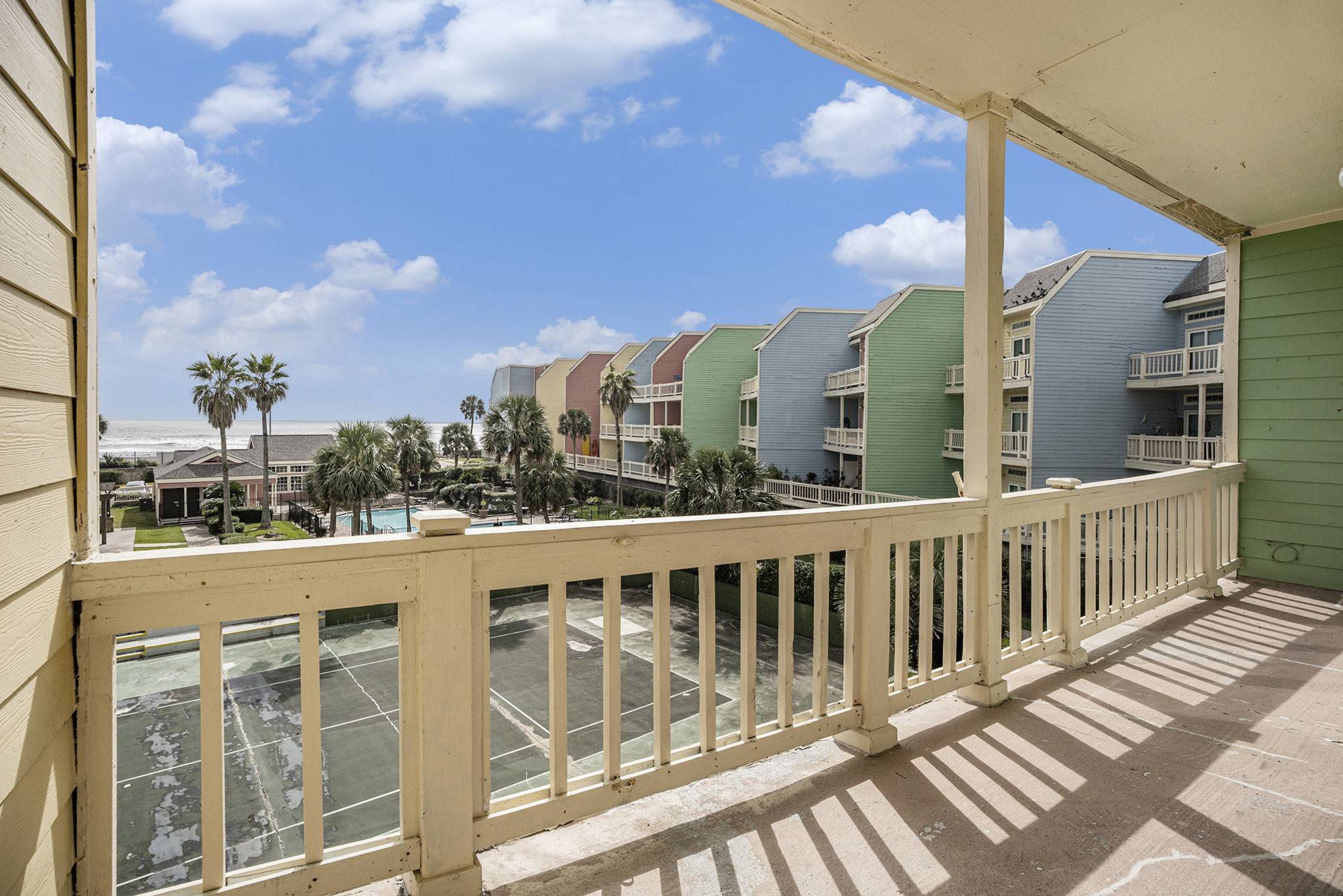 Galveston, TX 77551,7820 Seawall BLVD #128