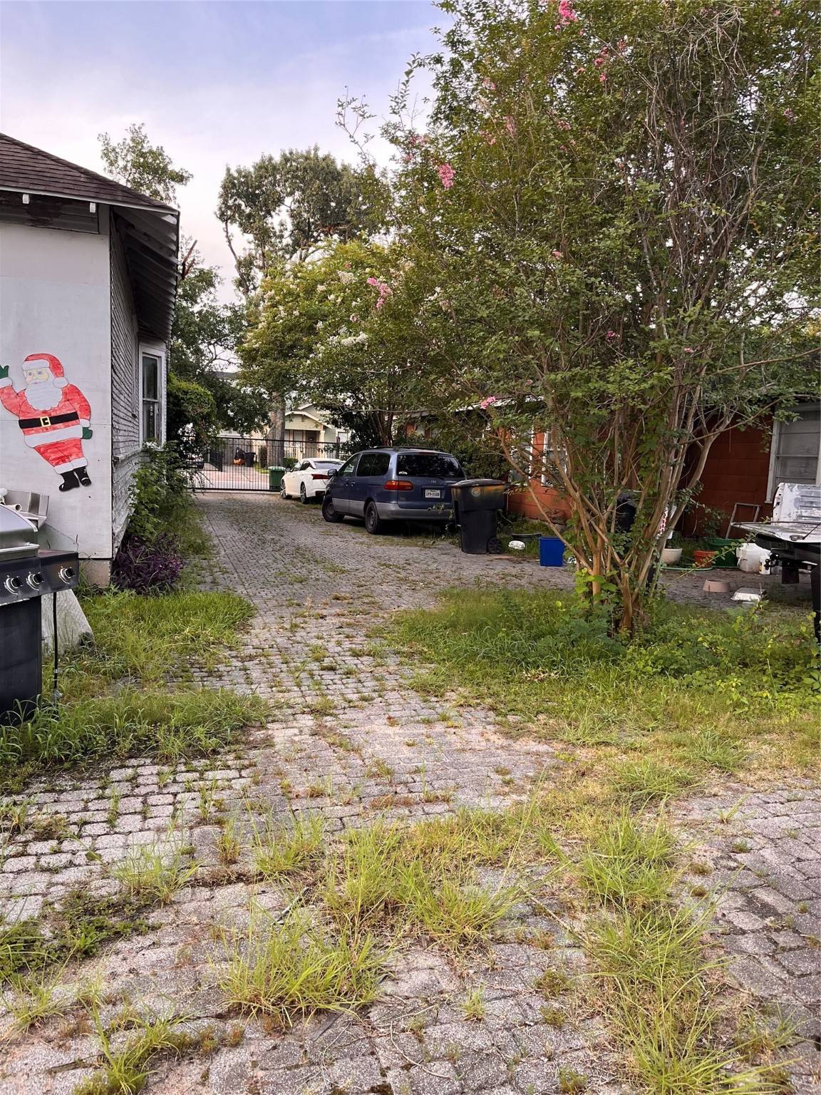 Houston, TX 77007,731 E 8th 1/2 ST