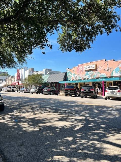 Houston, TX 77007,731 E 8th 1/2 ST