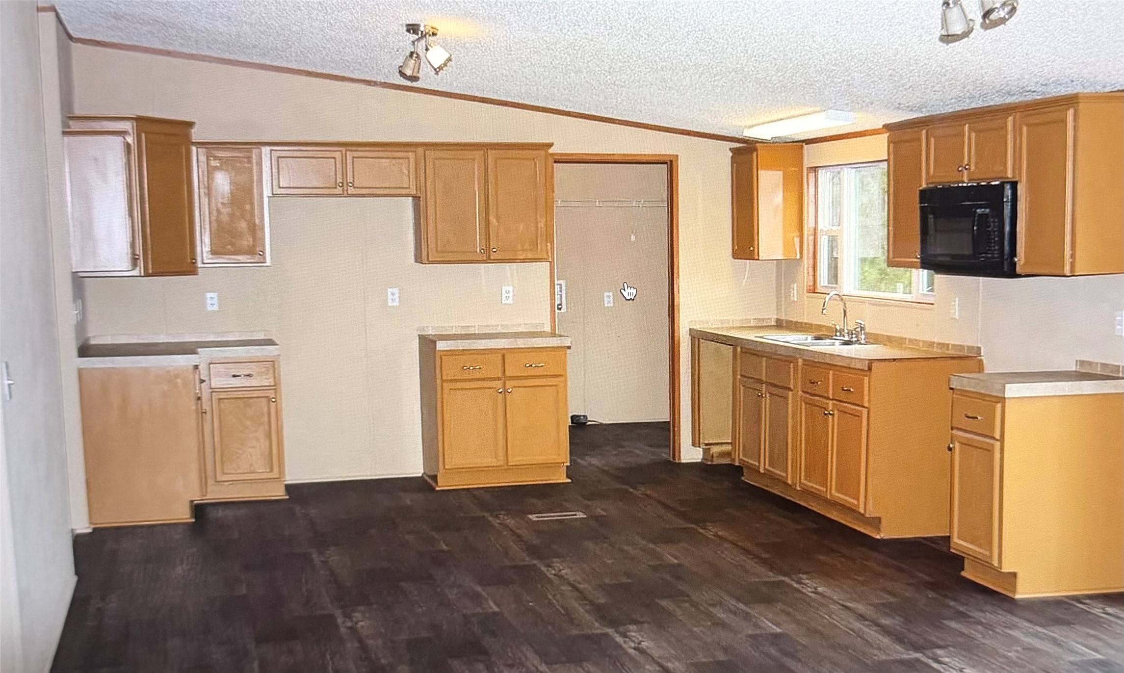 Nacogdoches, TX 75965,376 County Road 105