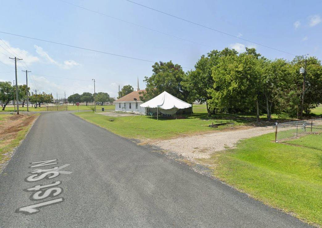 Texas City, TX 77590,0 1st street N
