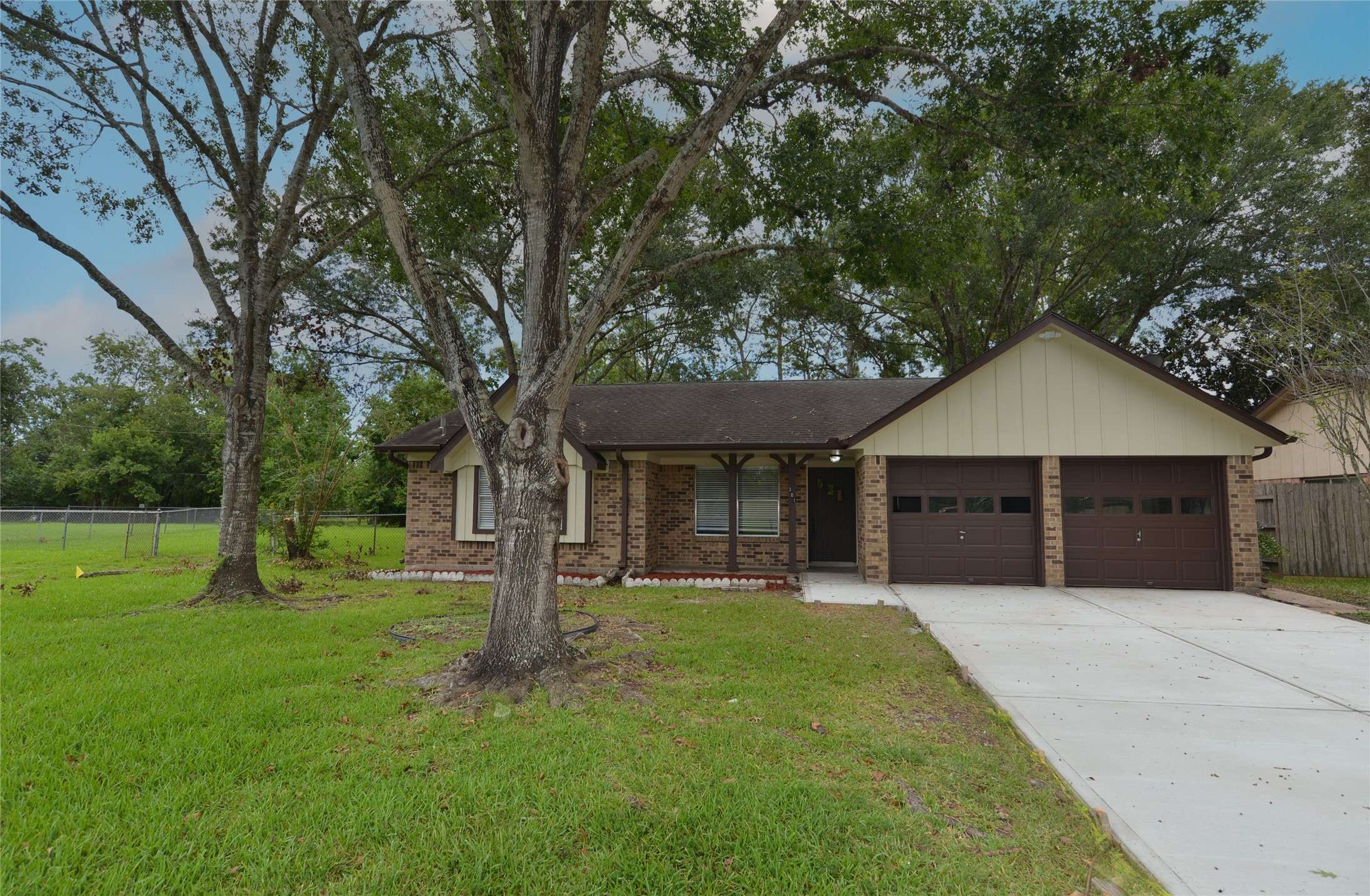 Friendswood, TX 77546,301 Christina LN