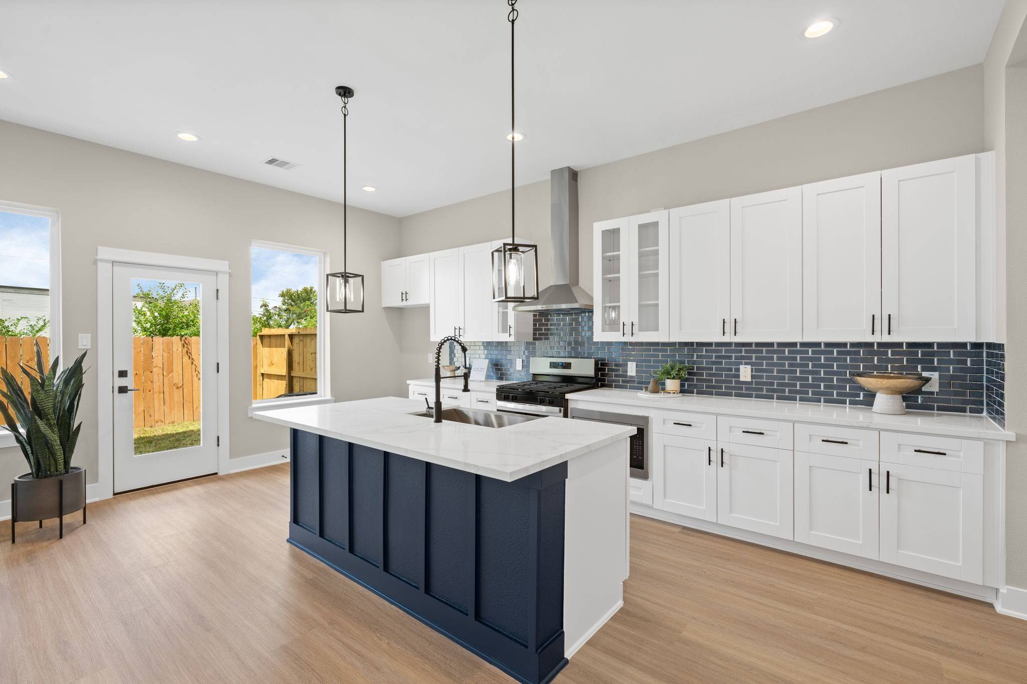 Houston, TX 77091,5835 Highland Sun LN