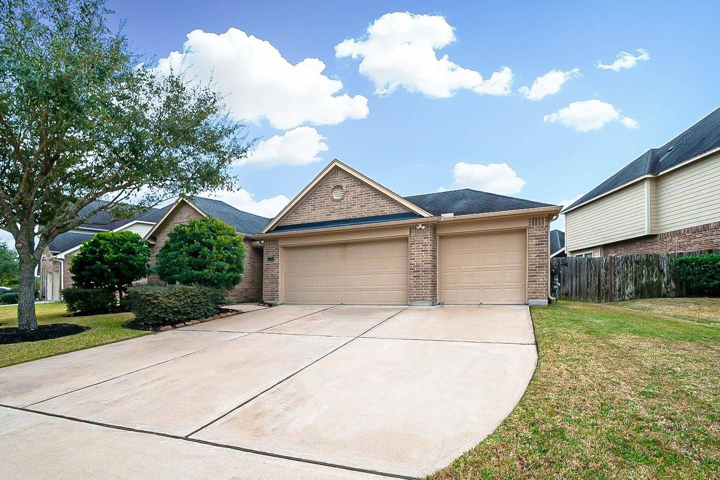Houston, TX 77044,13010 Gentle Water DR