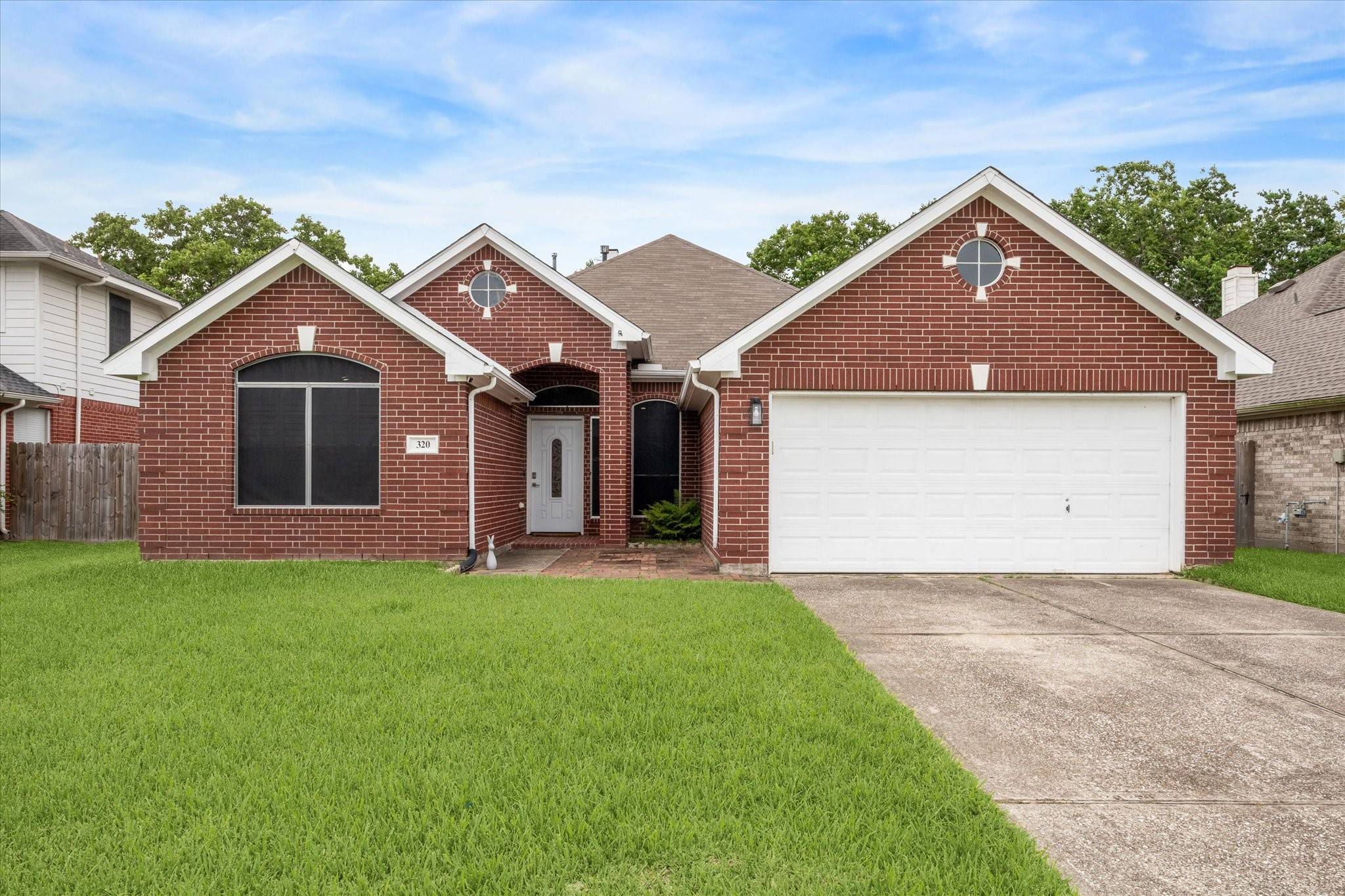 La Porte, TX 77571,320 Spencer LNDG E