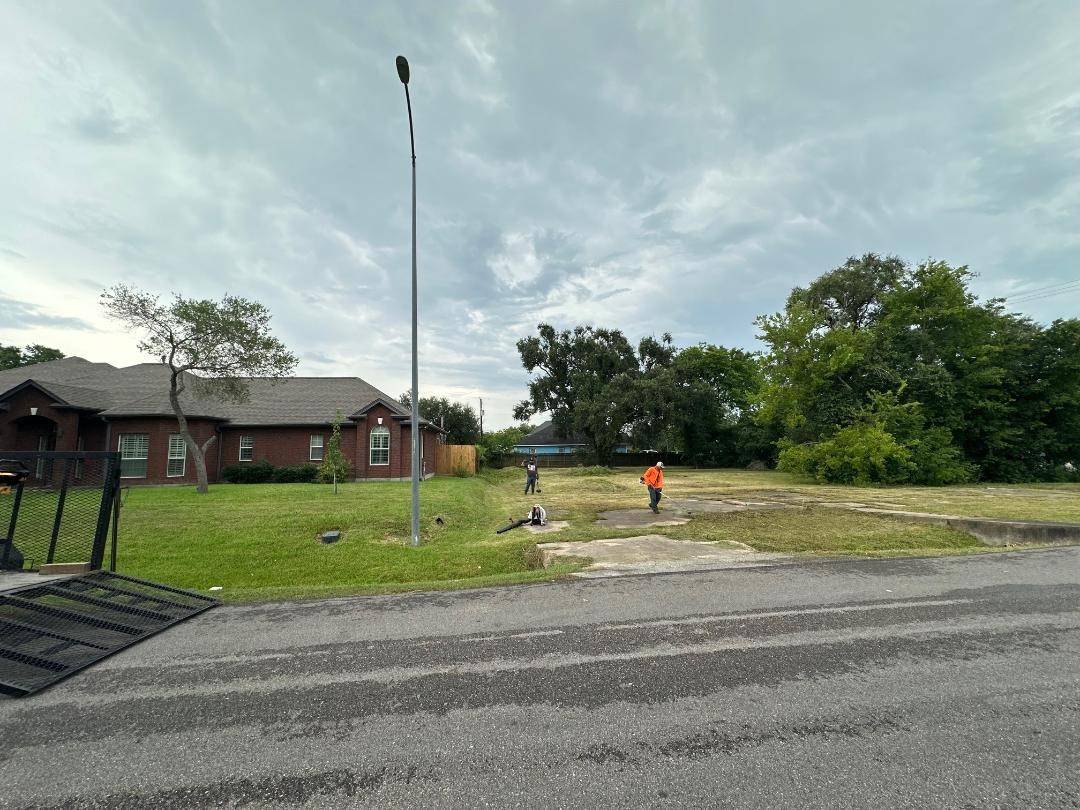 Houston, TX 77051,1121 Theresa ST