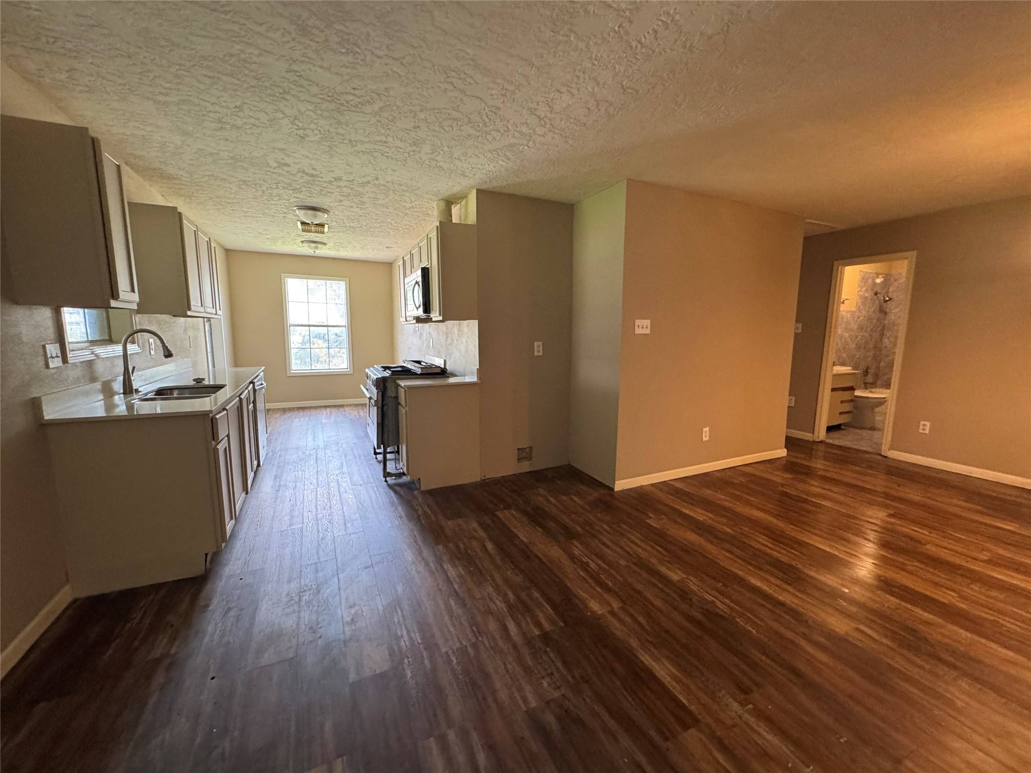 Houston, TX 77033,5967 Southgood ST