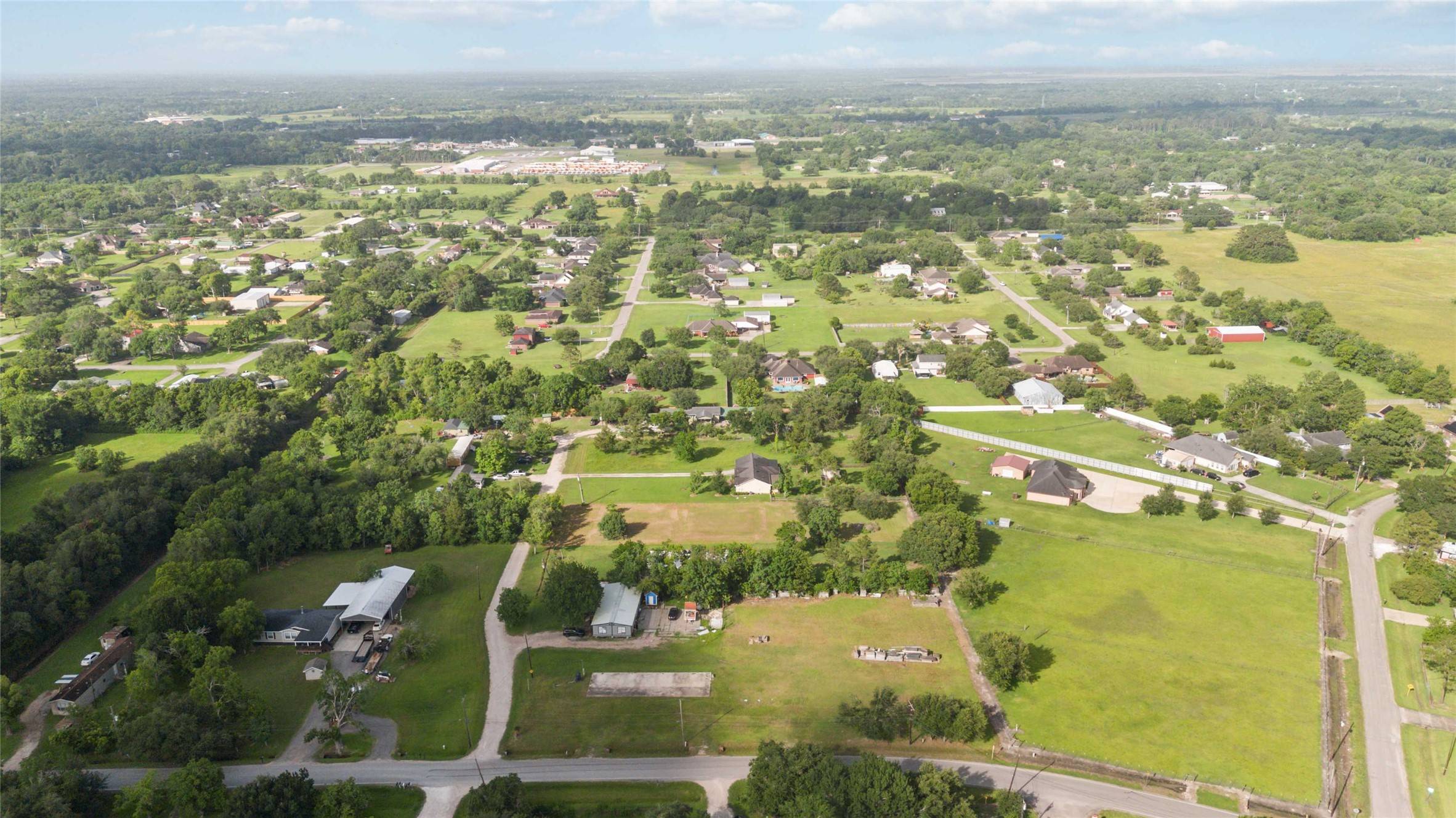 Alvin, TX 77511,2257 County Road 529
