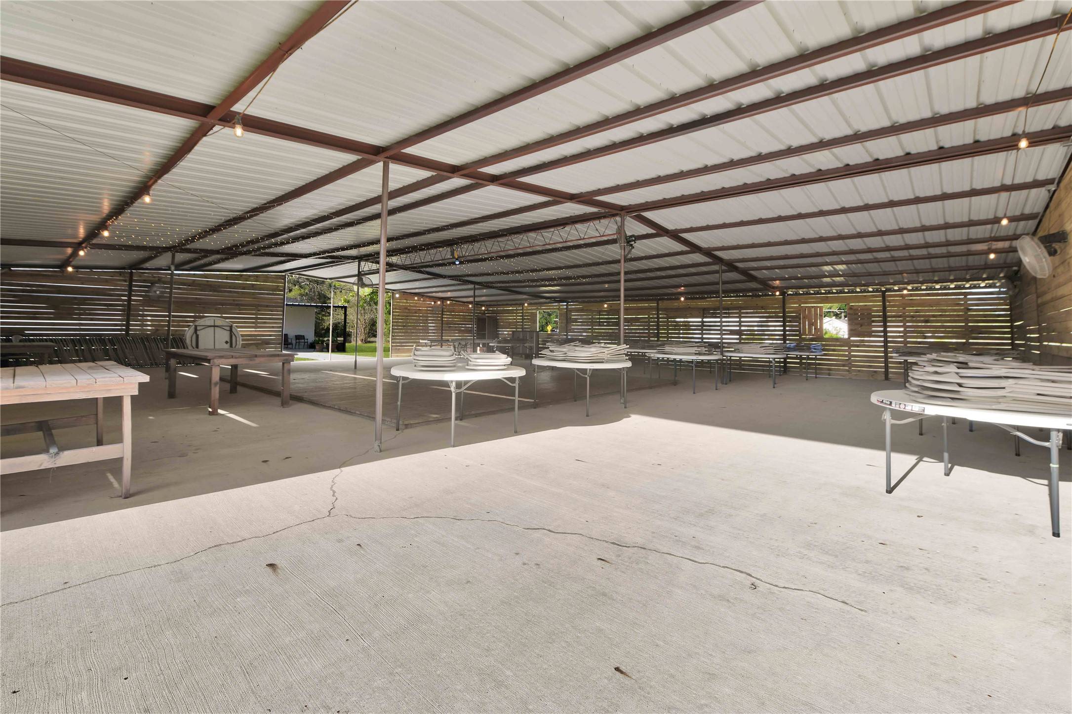 Channelview, TX 77530,16326 Bear Bayou DR