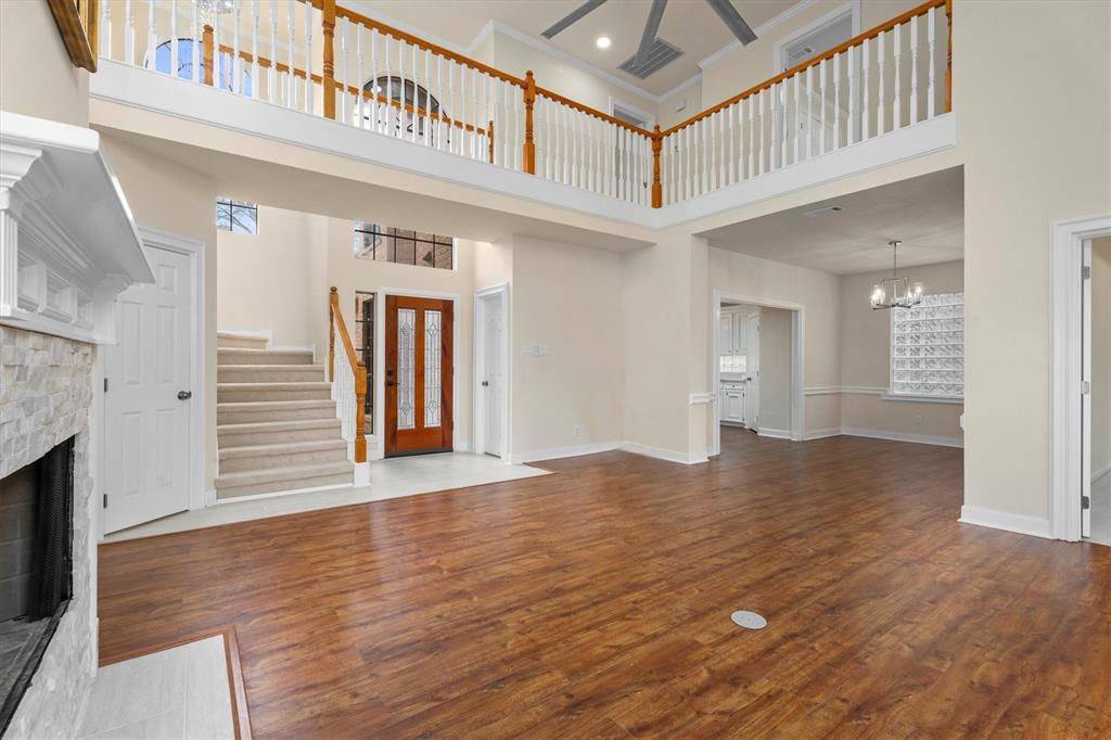 Houston, TX 77040,6895 Oakwood GRV