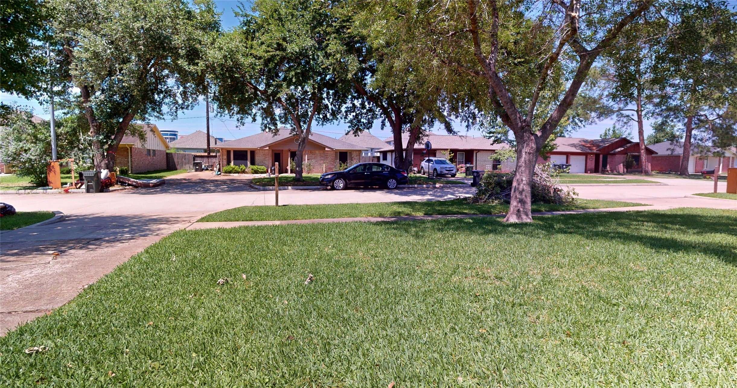 Sugar Land, TX 77498,13439 Greenbriar DR