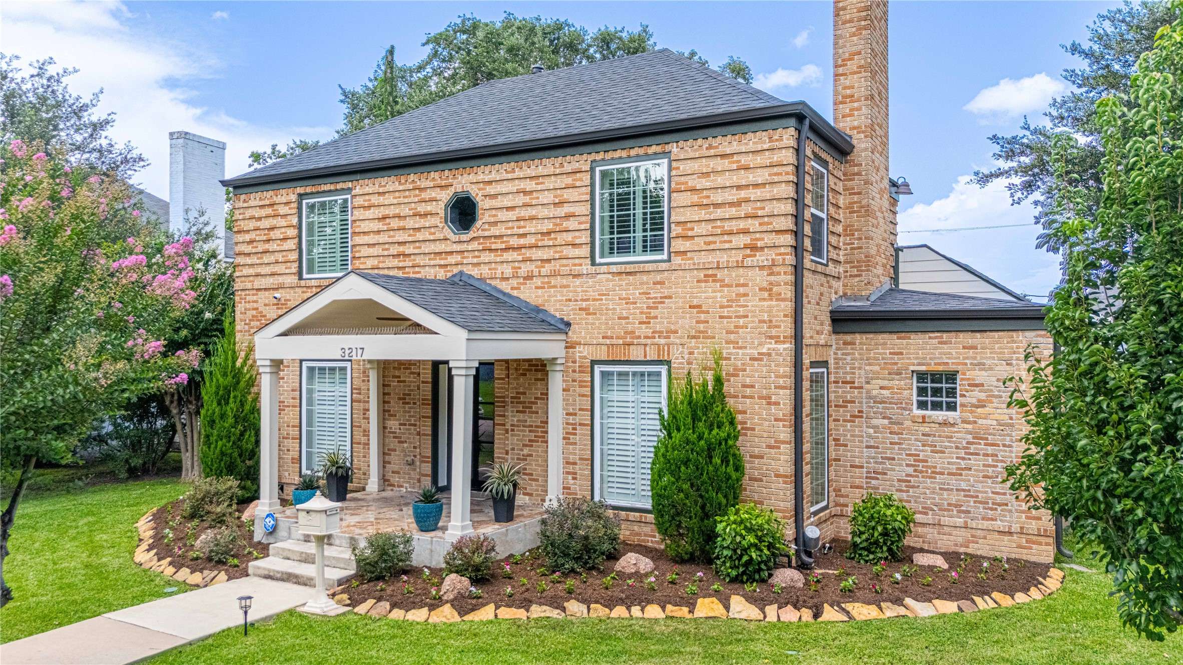 Houston, TX 77021,3217 Parkwood DR