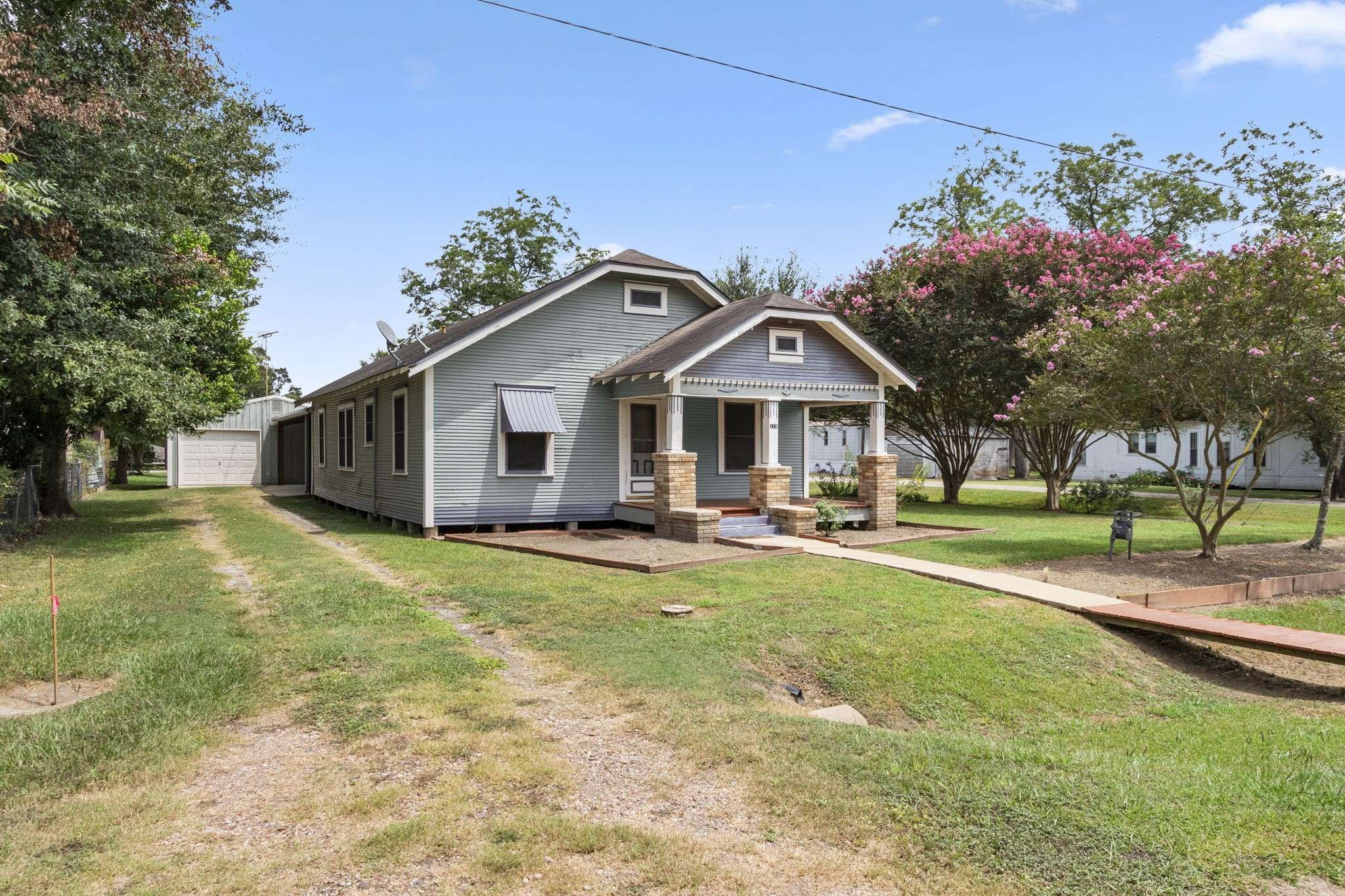 East Bernard, TX 77435,119 Albert DR