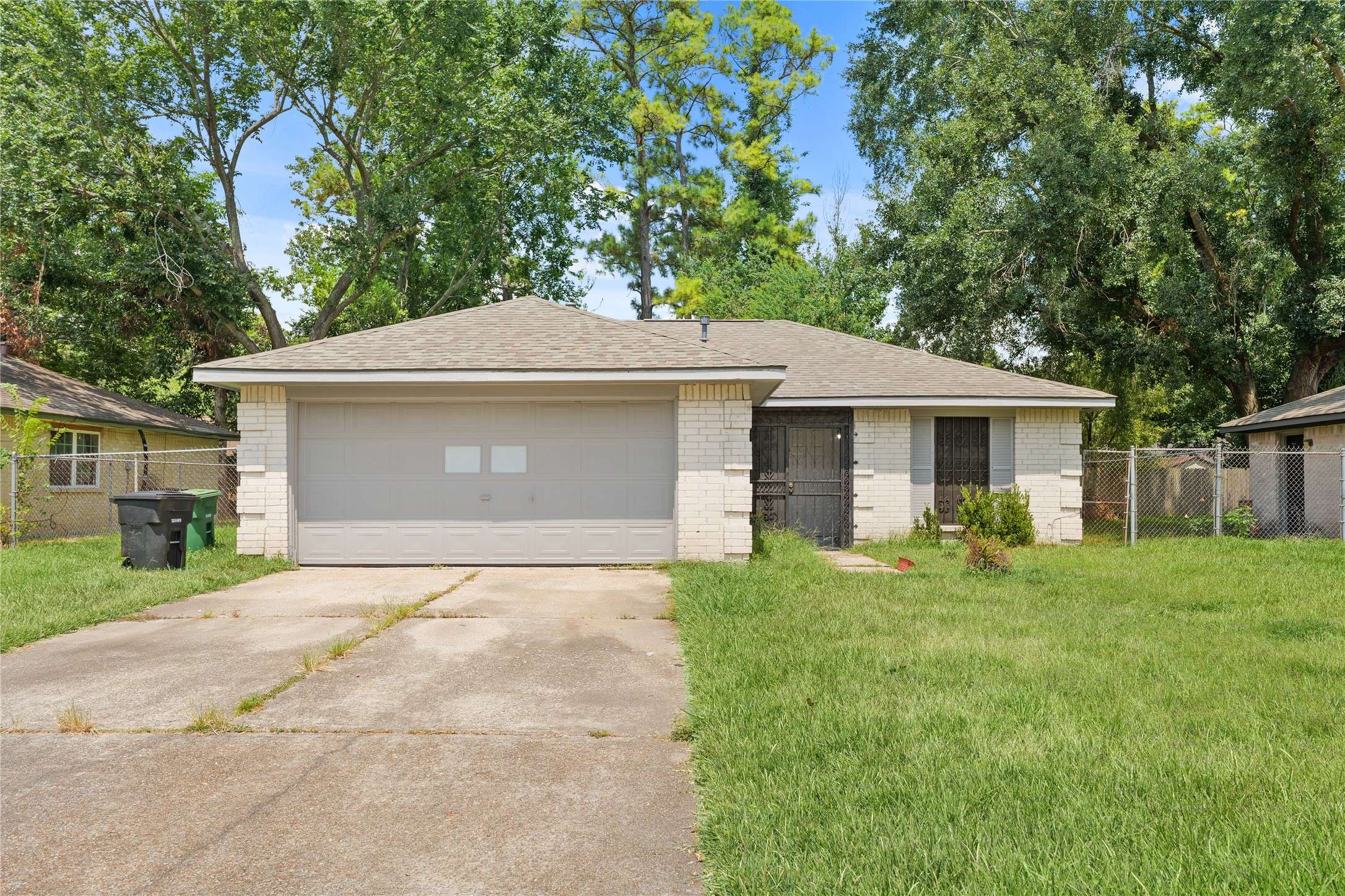 Houston, TX 77016,7111 Pinehook LN