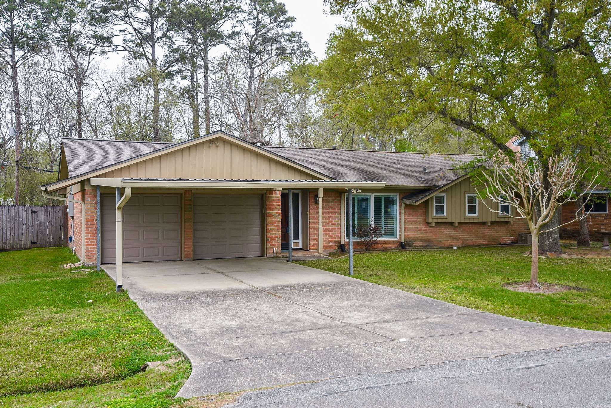 Dickinson, TX 77539,1725 Redwood ST