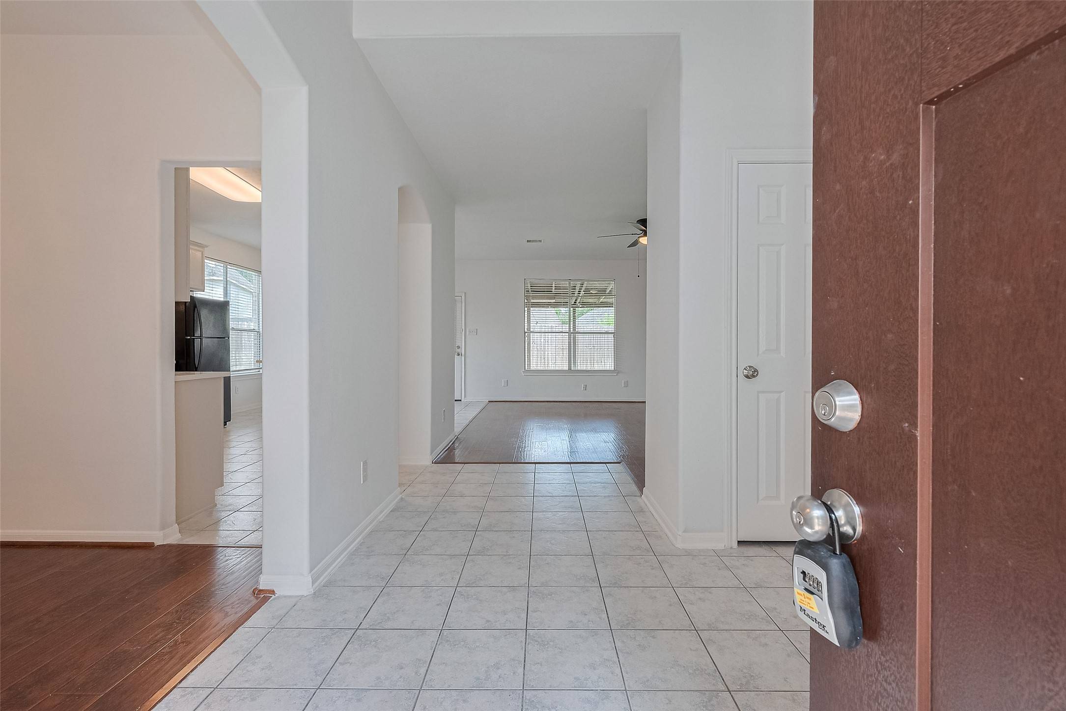 Sugar Land, TX 77498,15603 Mustang Island DR