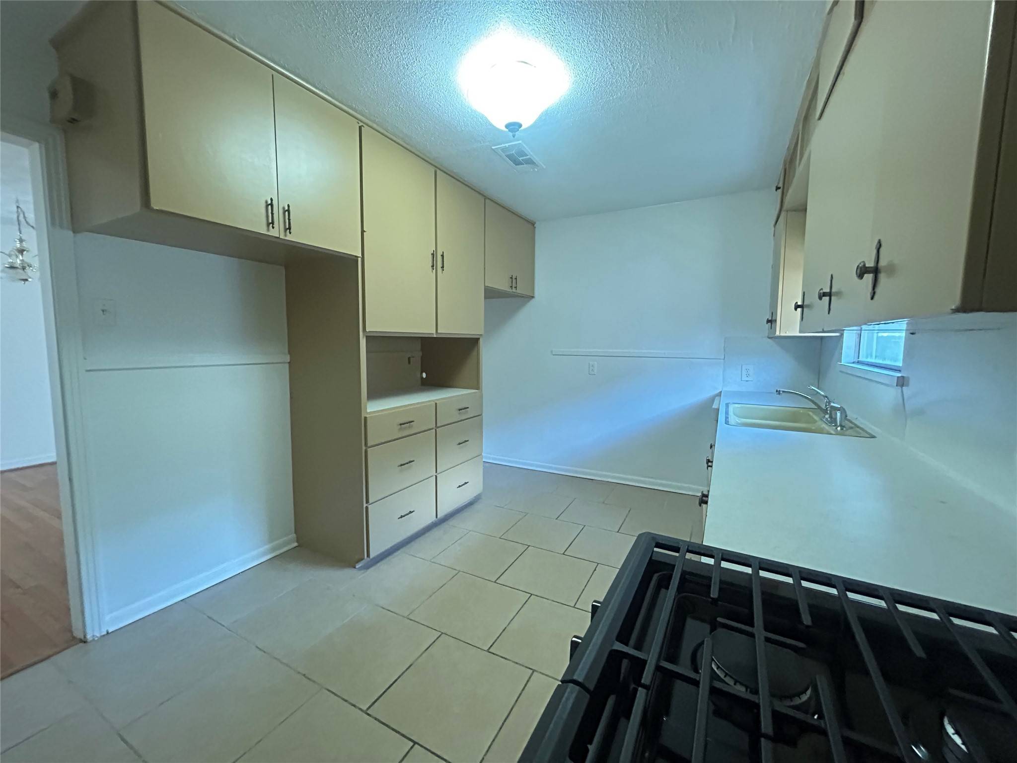Houston, TX 77087,7738 Dixie DR
