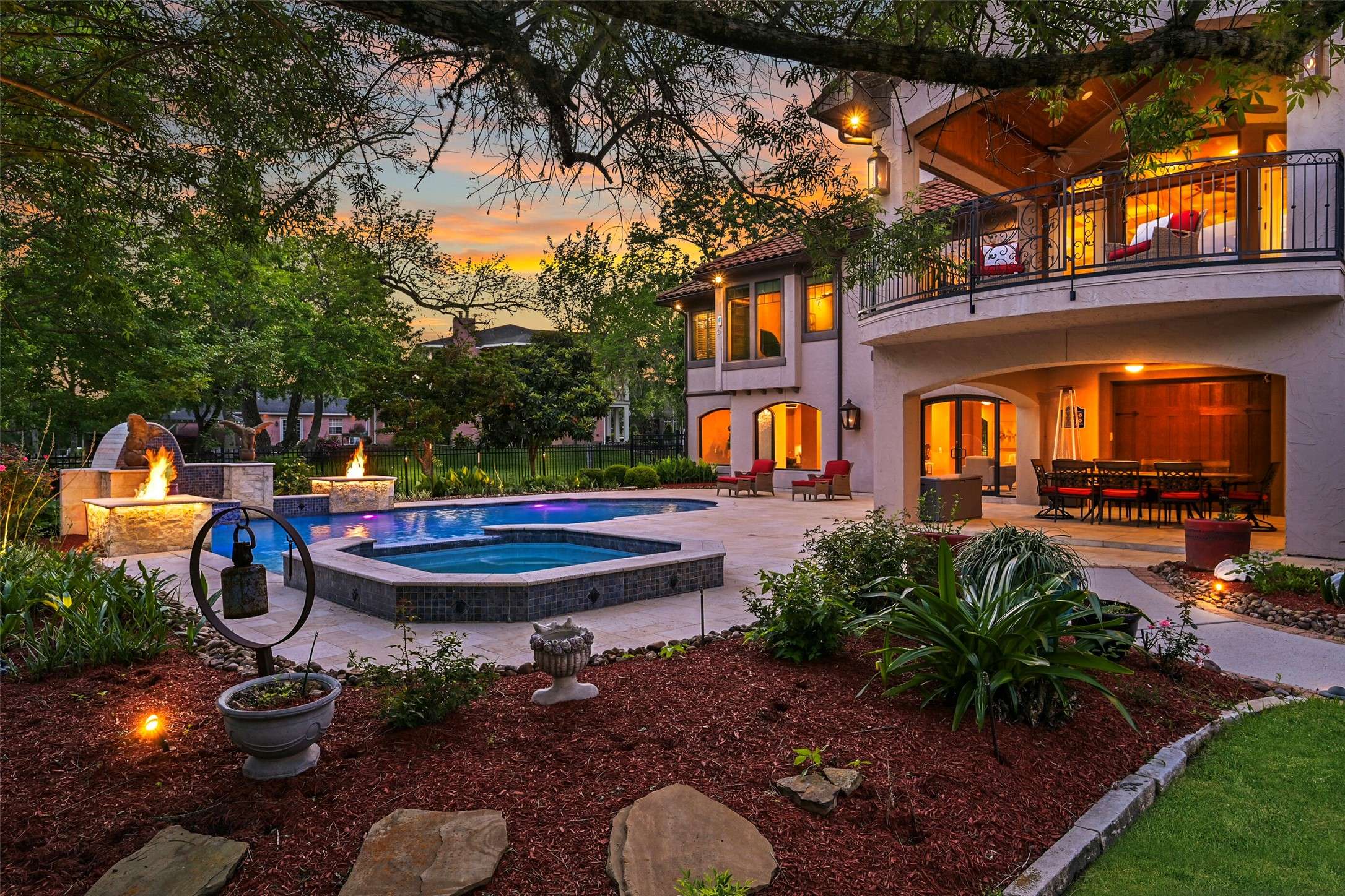 Friendswood, TX 77546,2412 Airline DR
