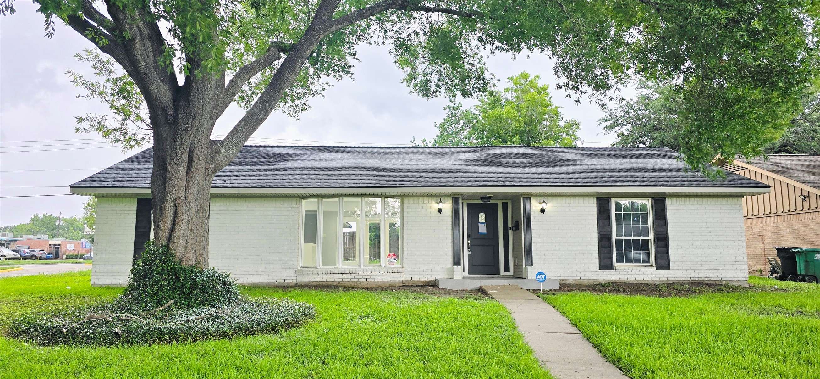 Houston, TX 77081,5674 Hazen ST