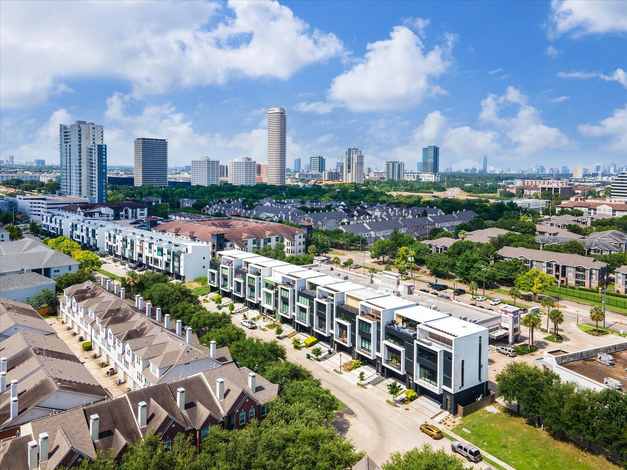 Houston, TX 77007,813 Memorial Heights DR