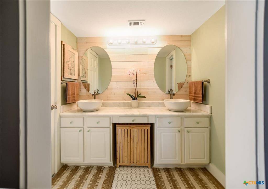 Port Lavaca, TX 77979,24135 State Highway 172