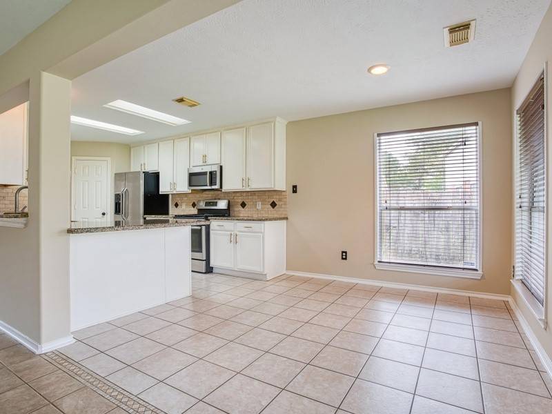 Katy, TX 77494,26610 Surrey Park LN