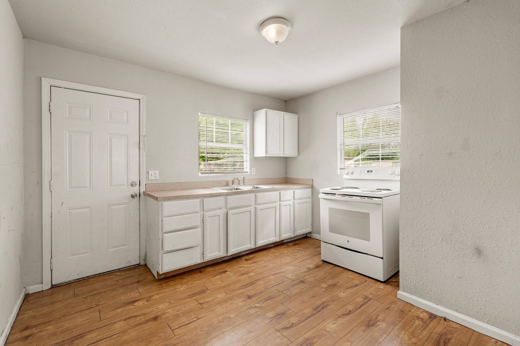 Houston, TX 77091,6210 Bundick DR
