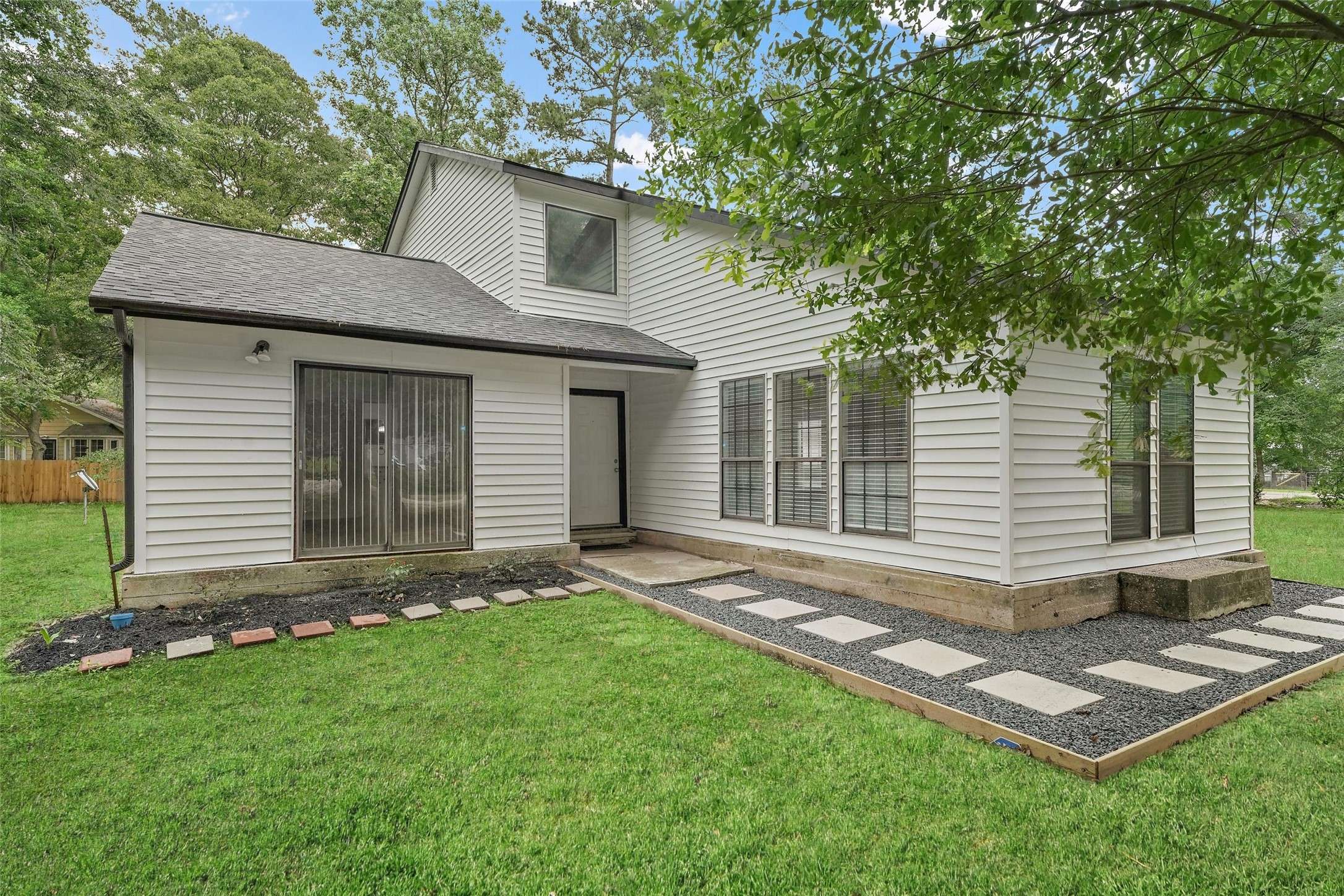 New Caney, TX 77357,18009 Split Oak CIR