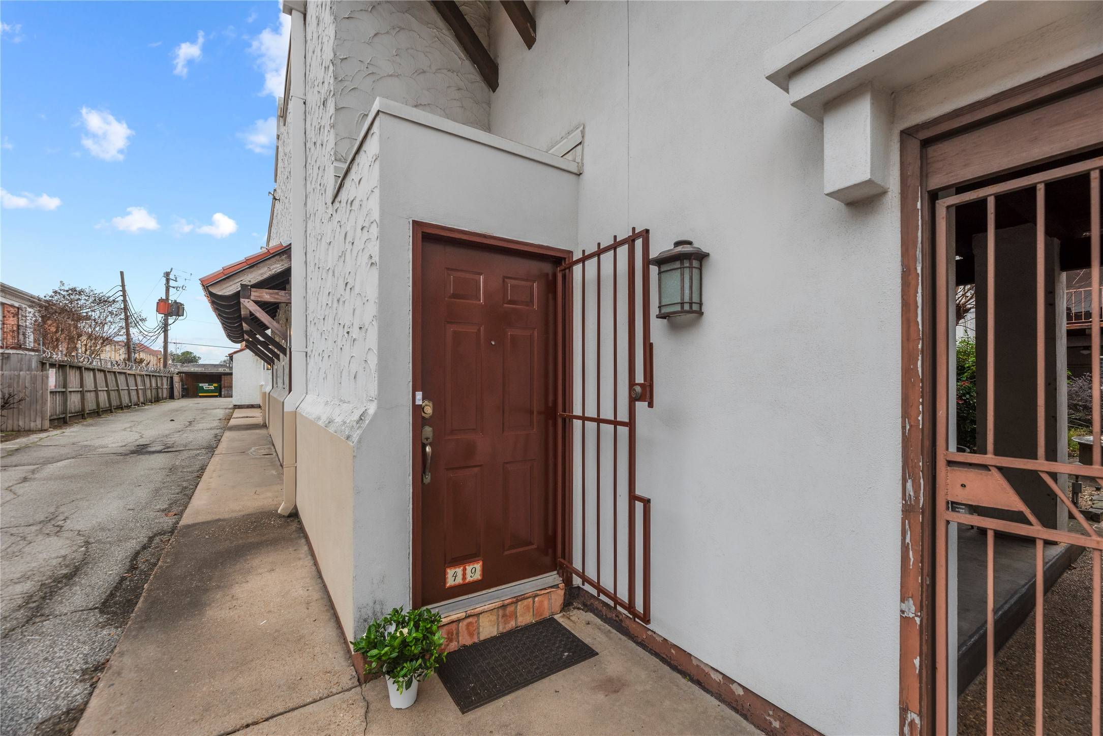 Houston, TX 77057,2744 Briarhurst DR #49