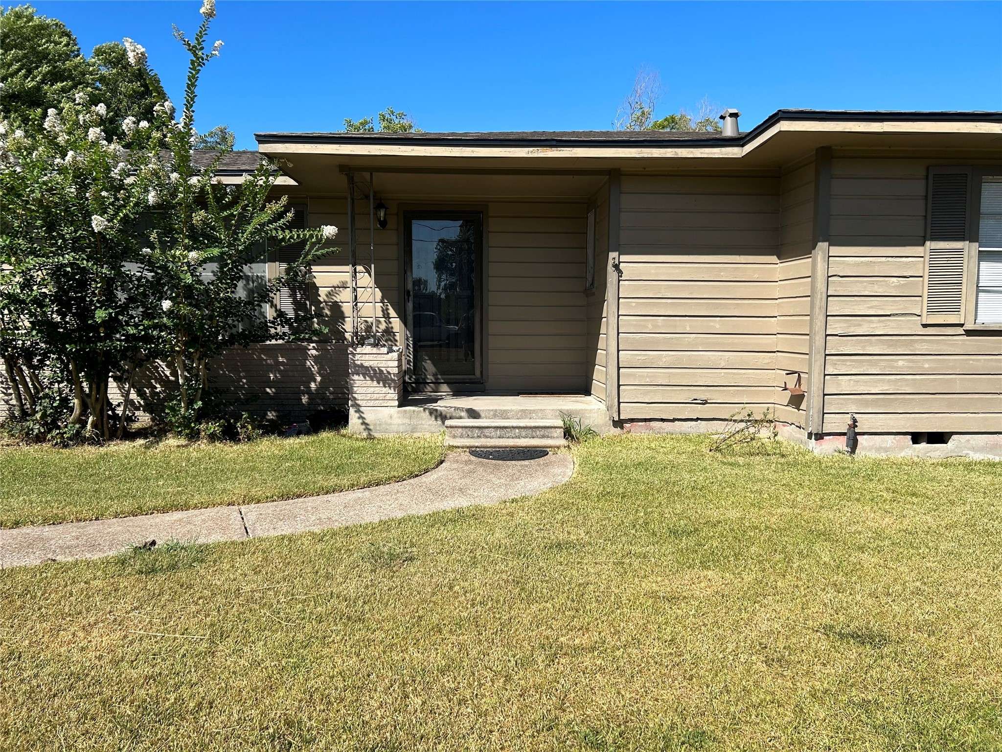 Port Neches, TX 77651,1102 Van AVE