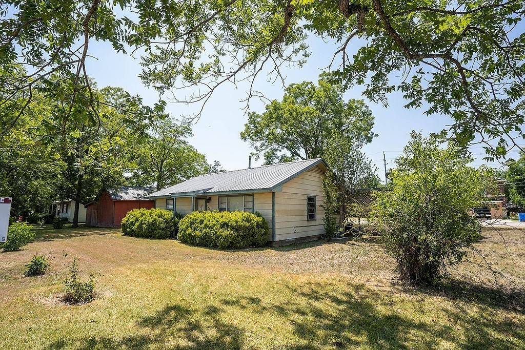 Bastrop, TX 78602,905 College ST
