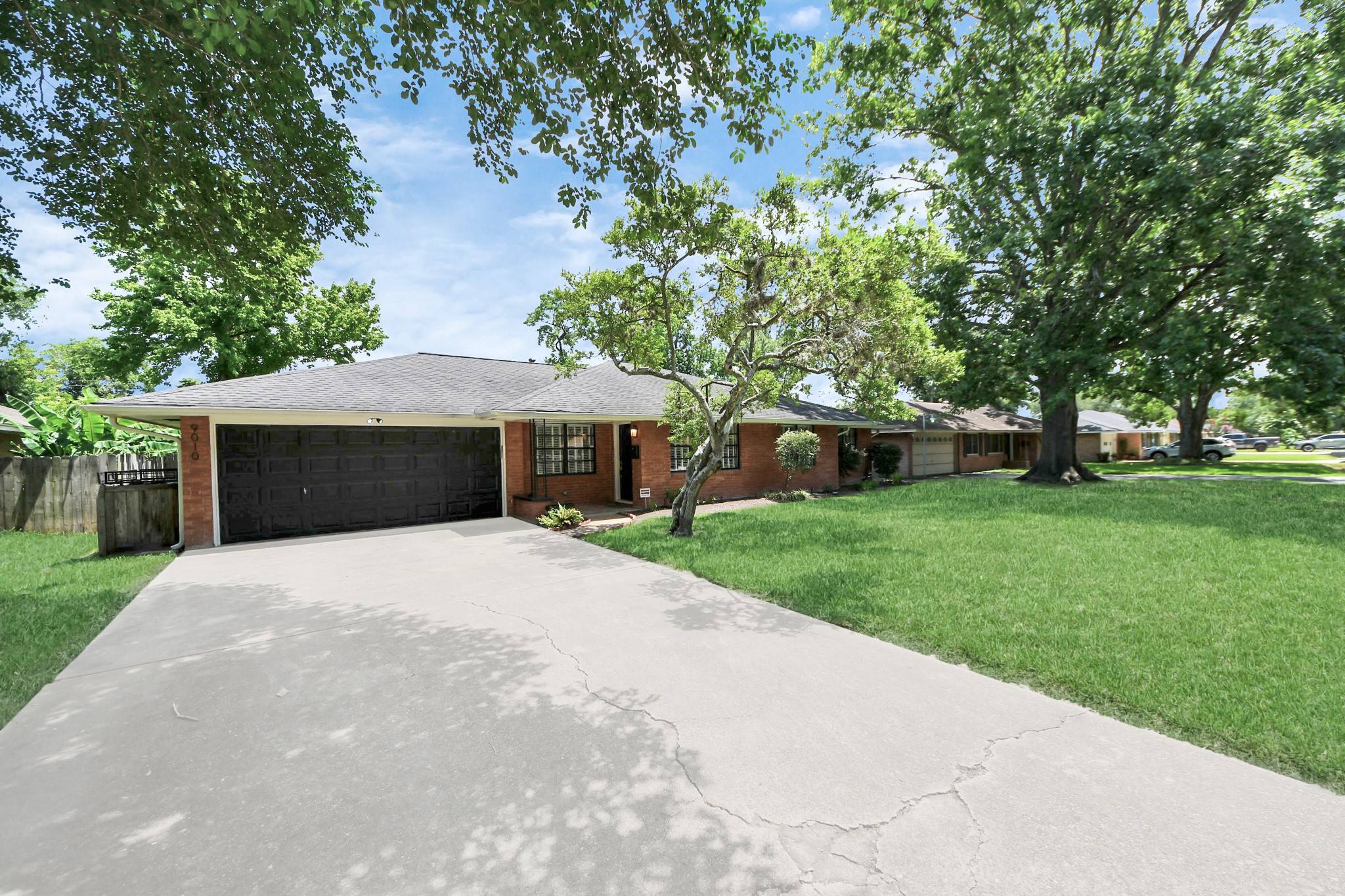 Houston, TX 77080,9010 Rockhurst DR