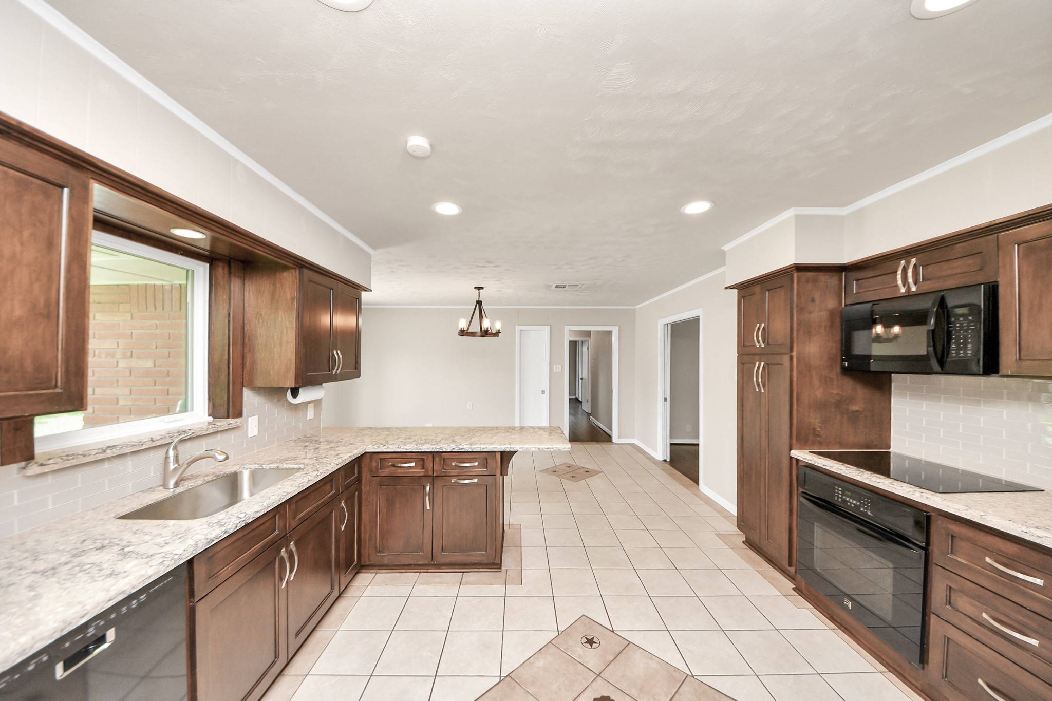 Houston, TX 77080,9010 Rockhurst DR