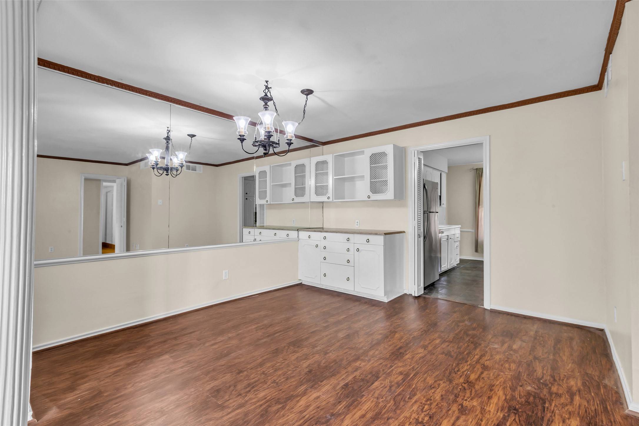 Houston, TX 77063,7600 Burgoyne RD #154