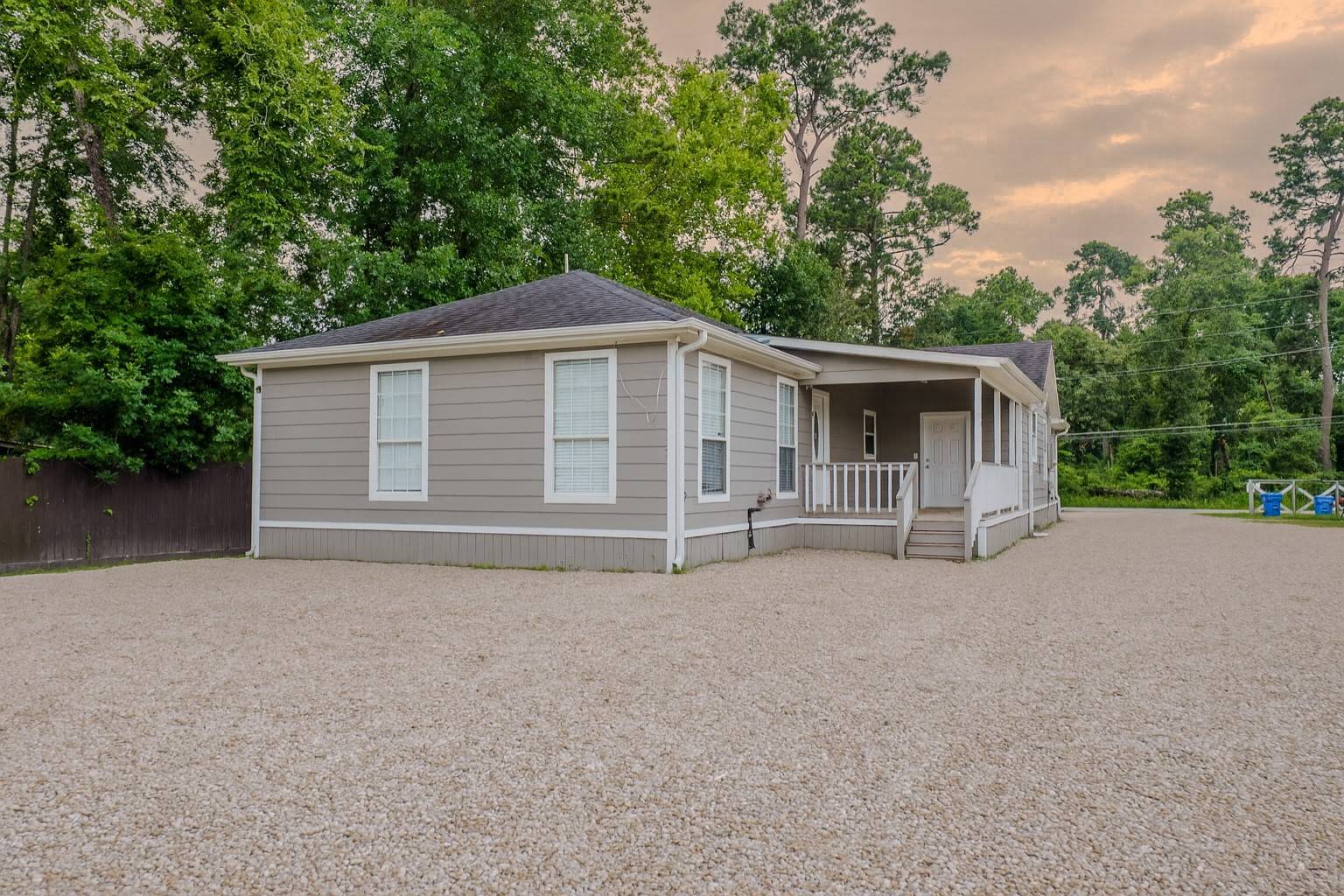 New Caney, TX 77357,21415 Russell DR