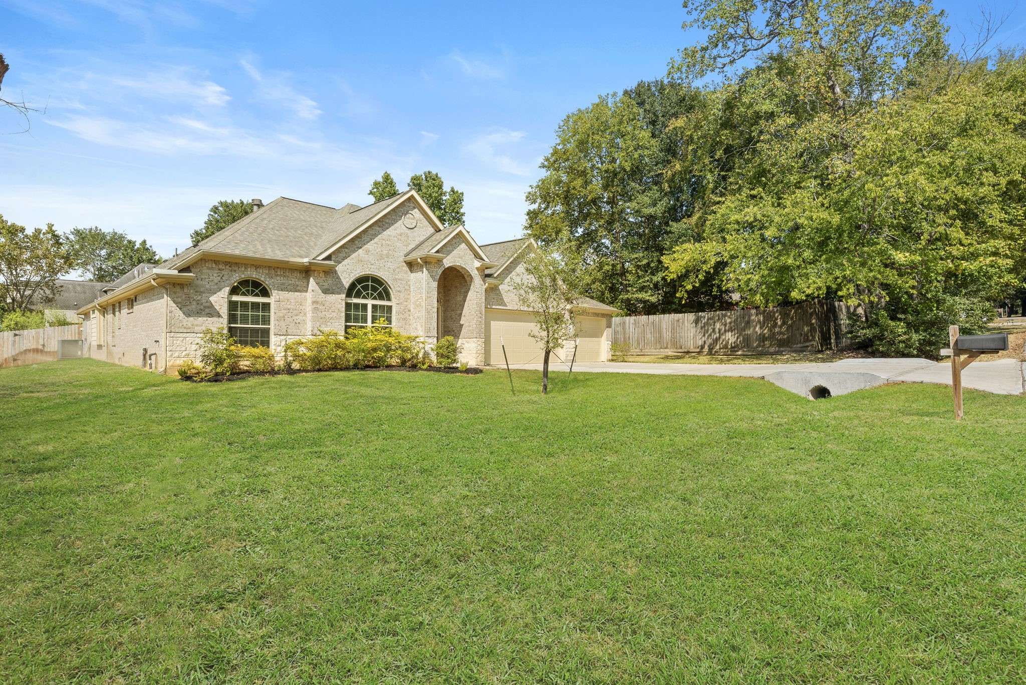 Conroe, TX 77316,1182 Oak LN